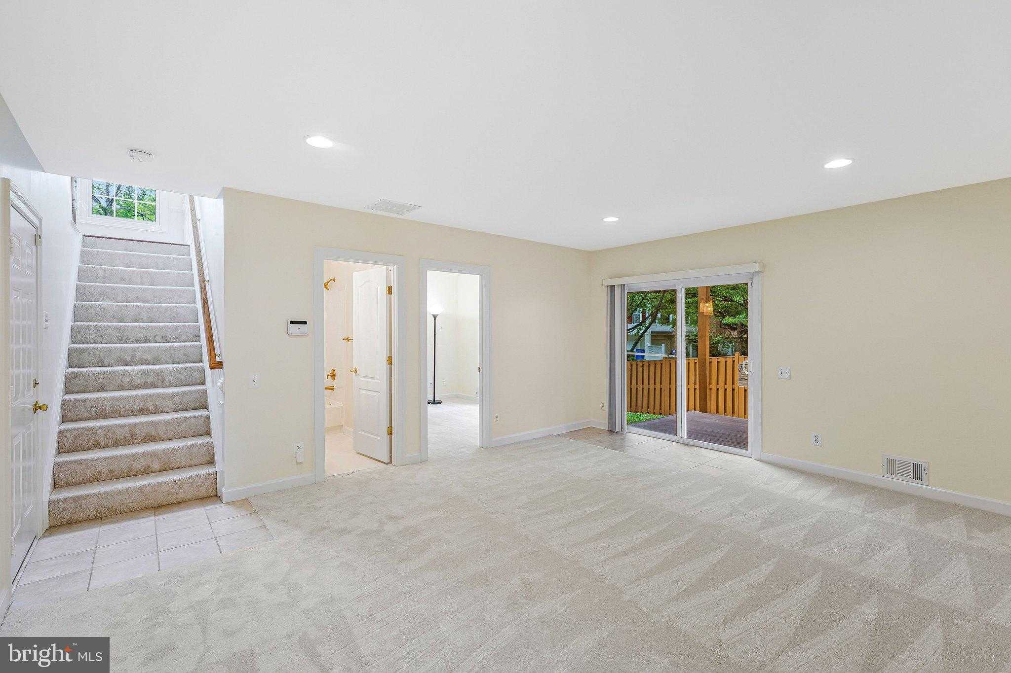 9576 Lagersfield Cir photo 29