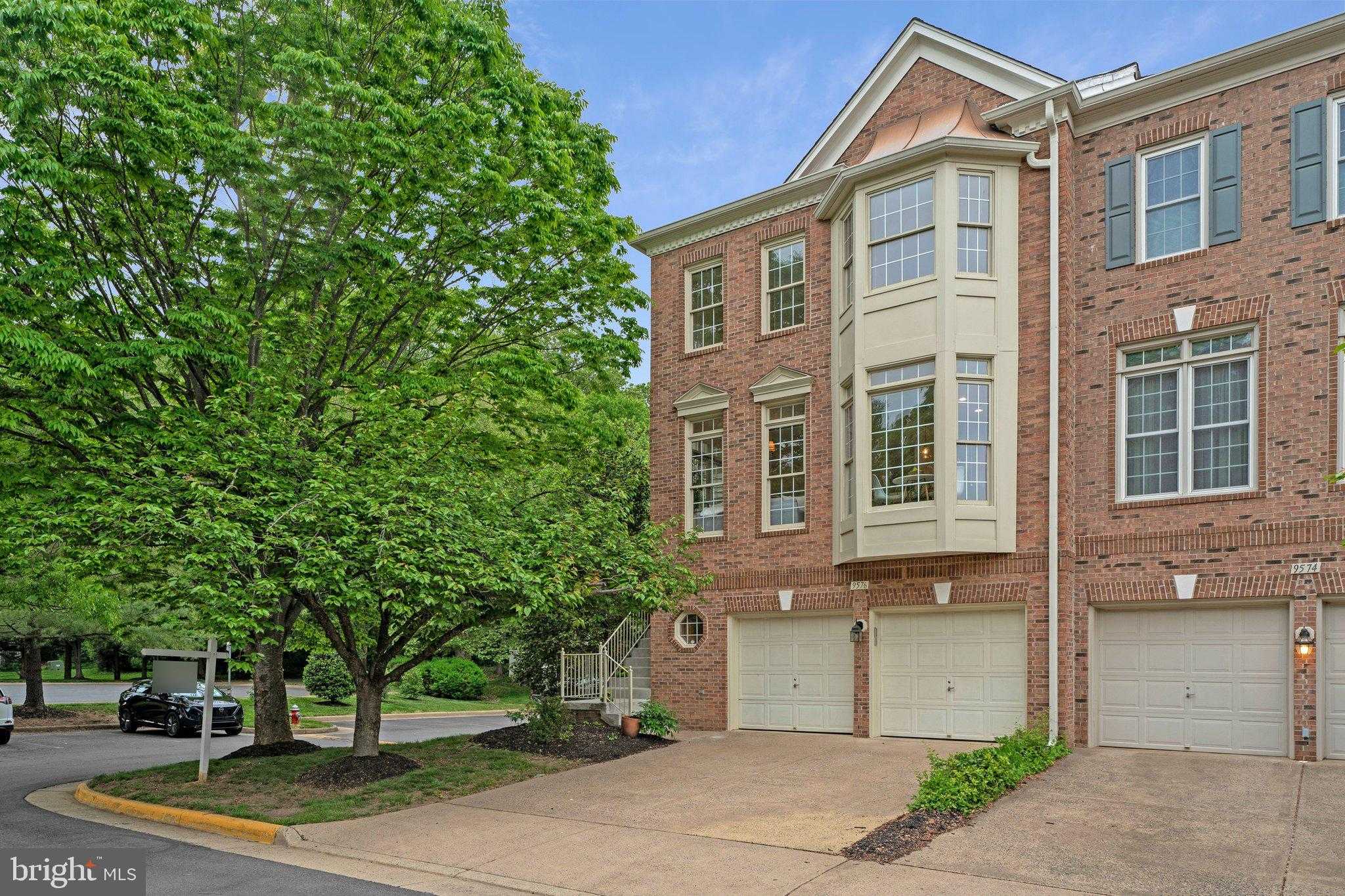 9576 Lagersfield Cir photo 38