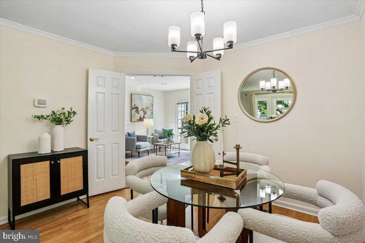 9 Fountain Valley CT photo 6