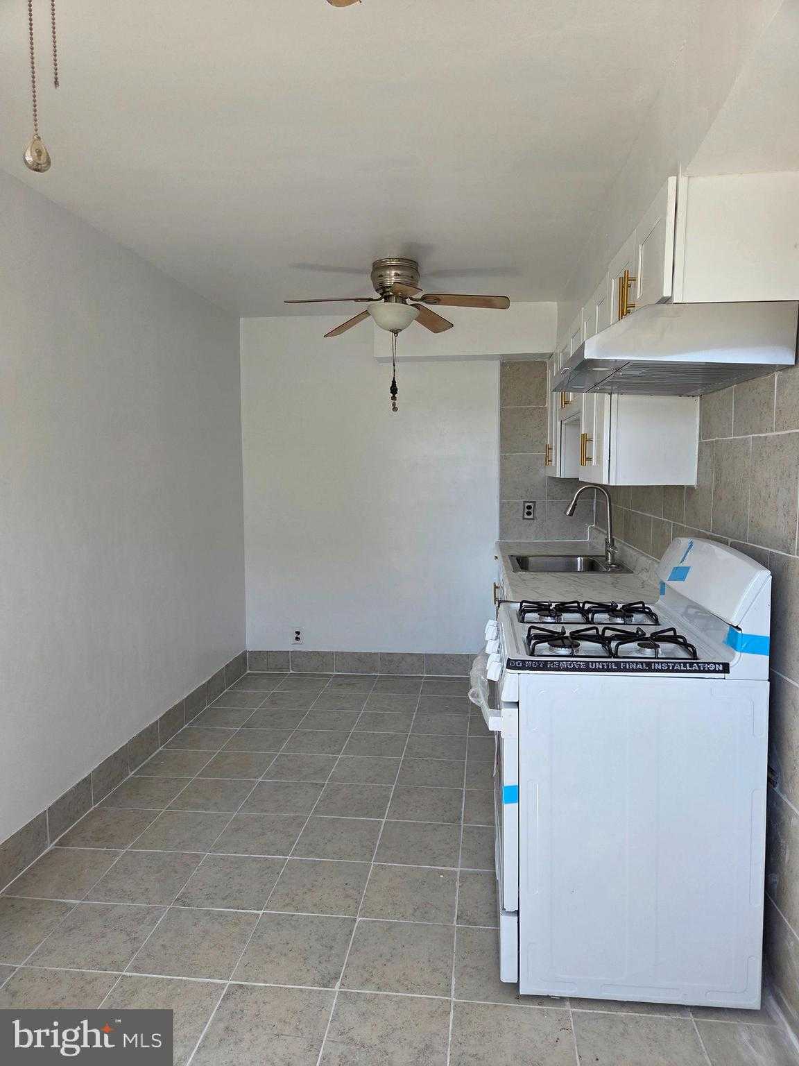 6749 E Roosevelt Blvd photo 8