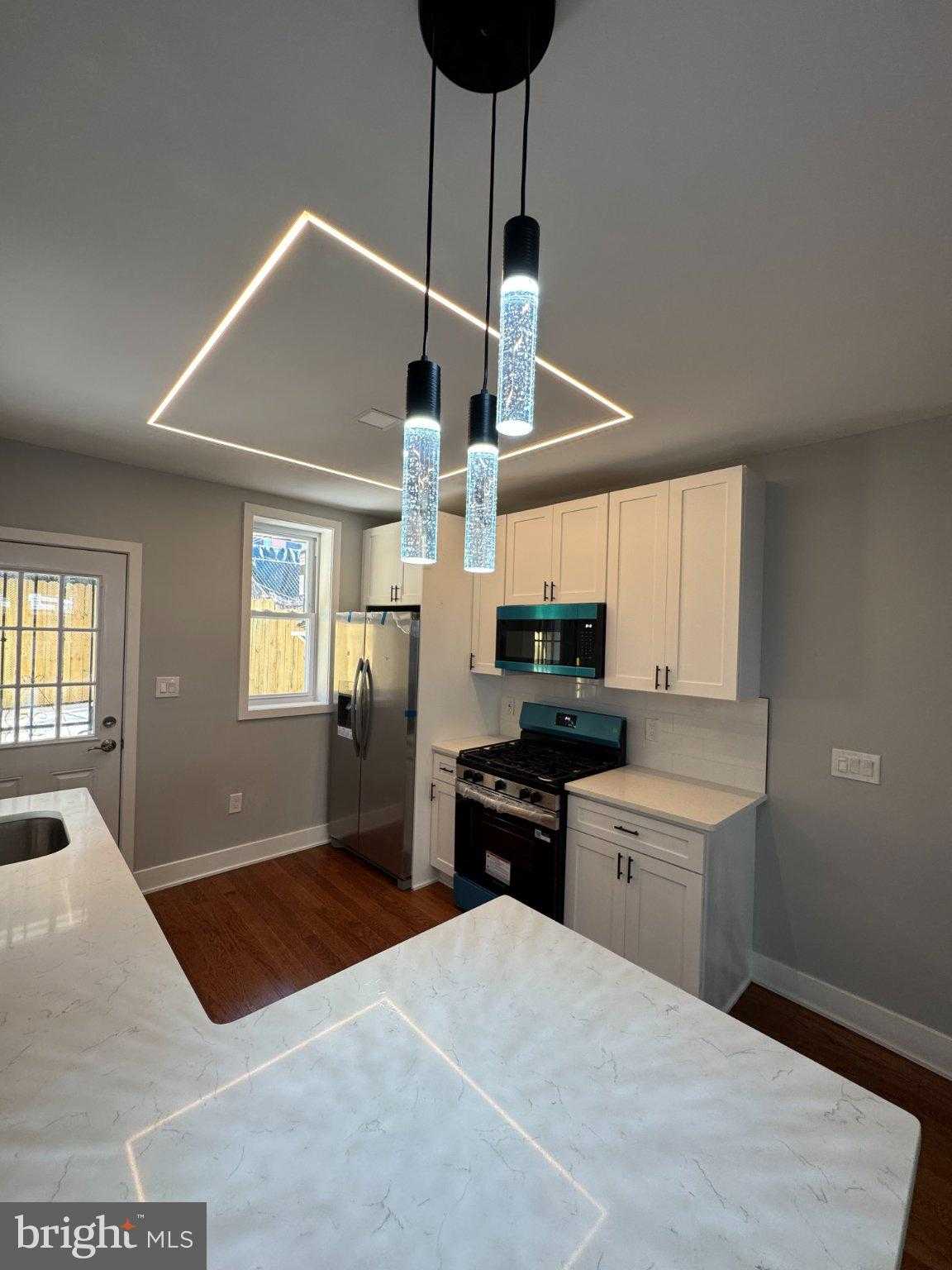 134 W Ruscomb St photo 5