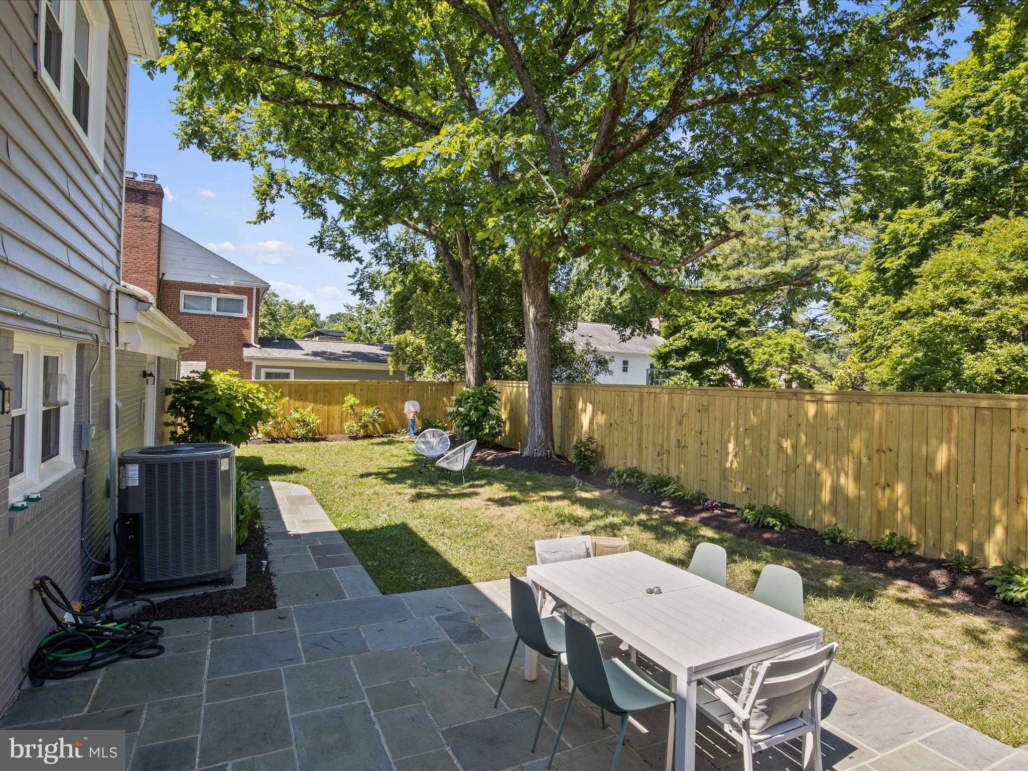 2606 N Quincy St photo 9