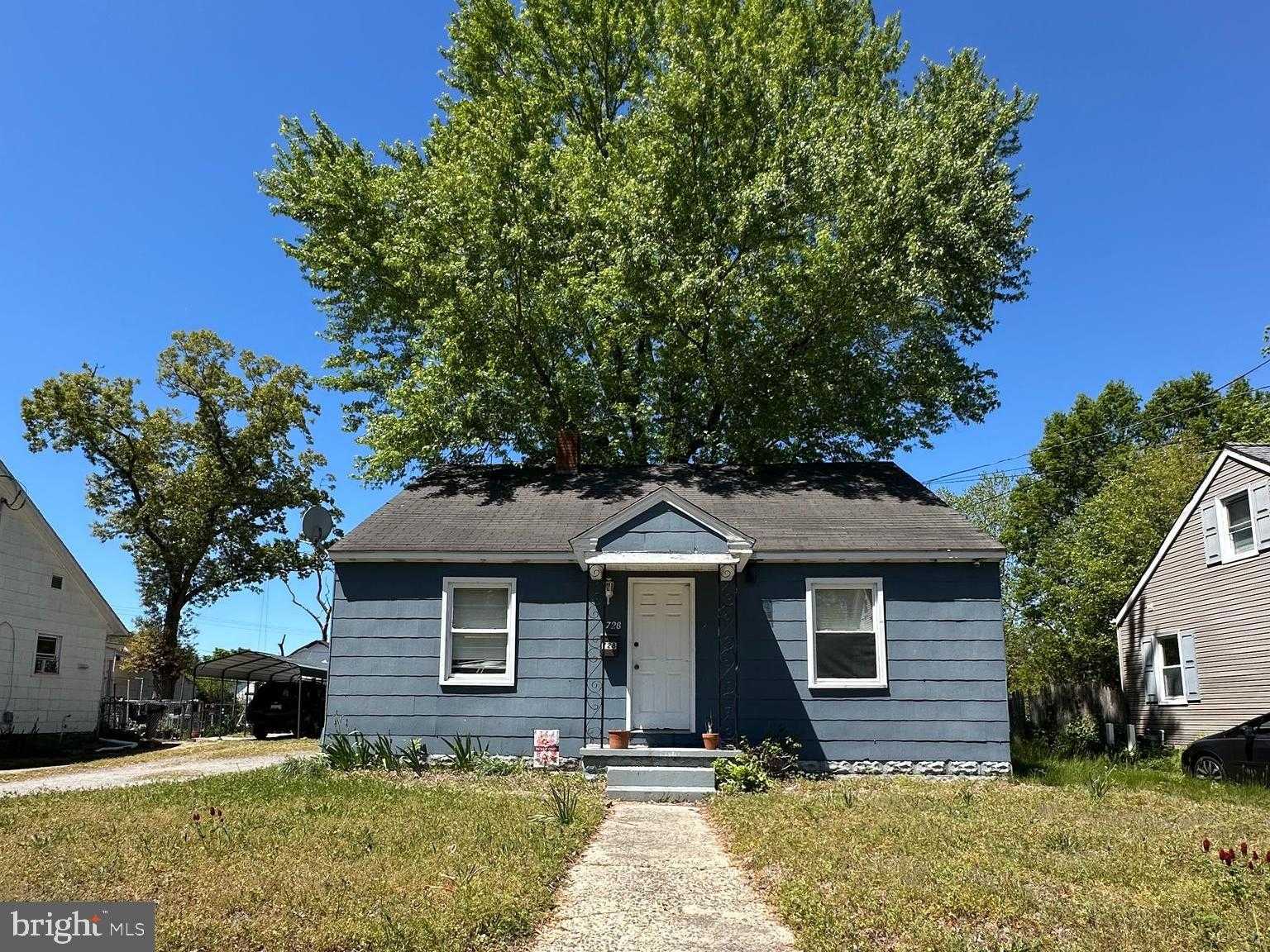 728 Jackson St photo 1