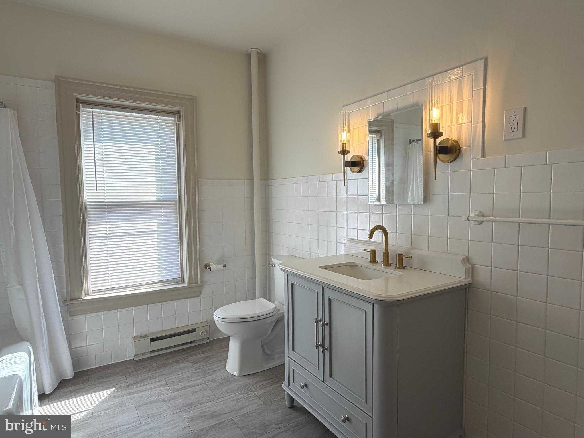 405 W King St photo 15