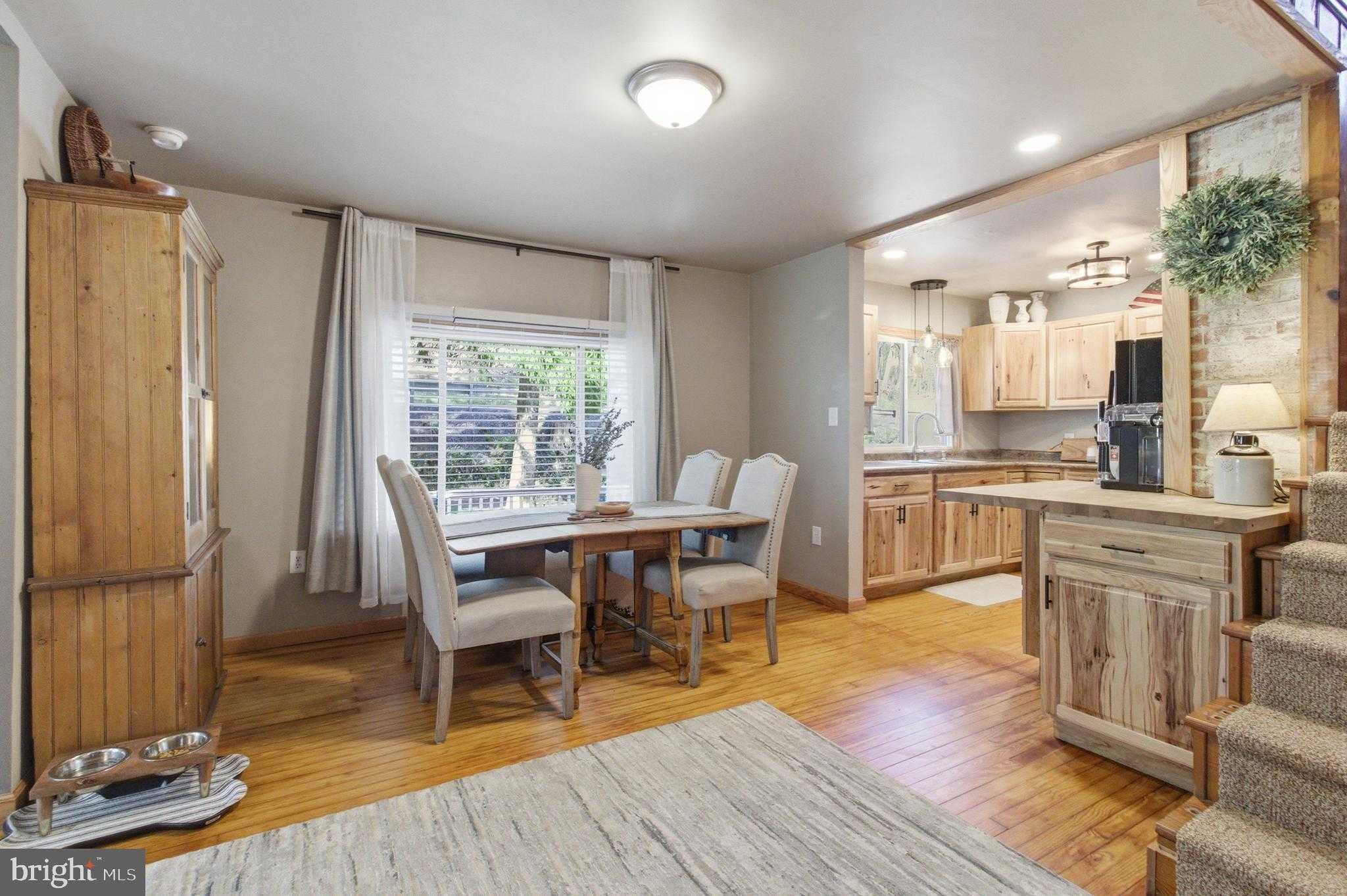 330 Flat Rock Rd photo 9