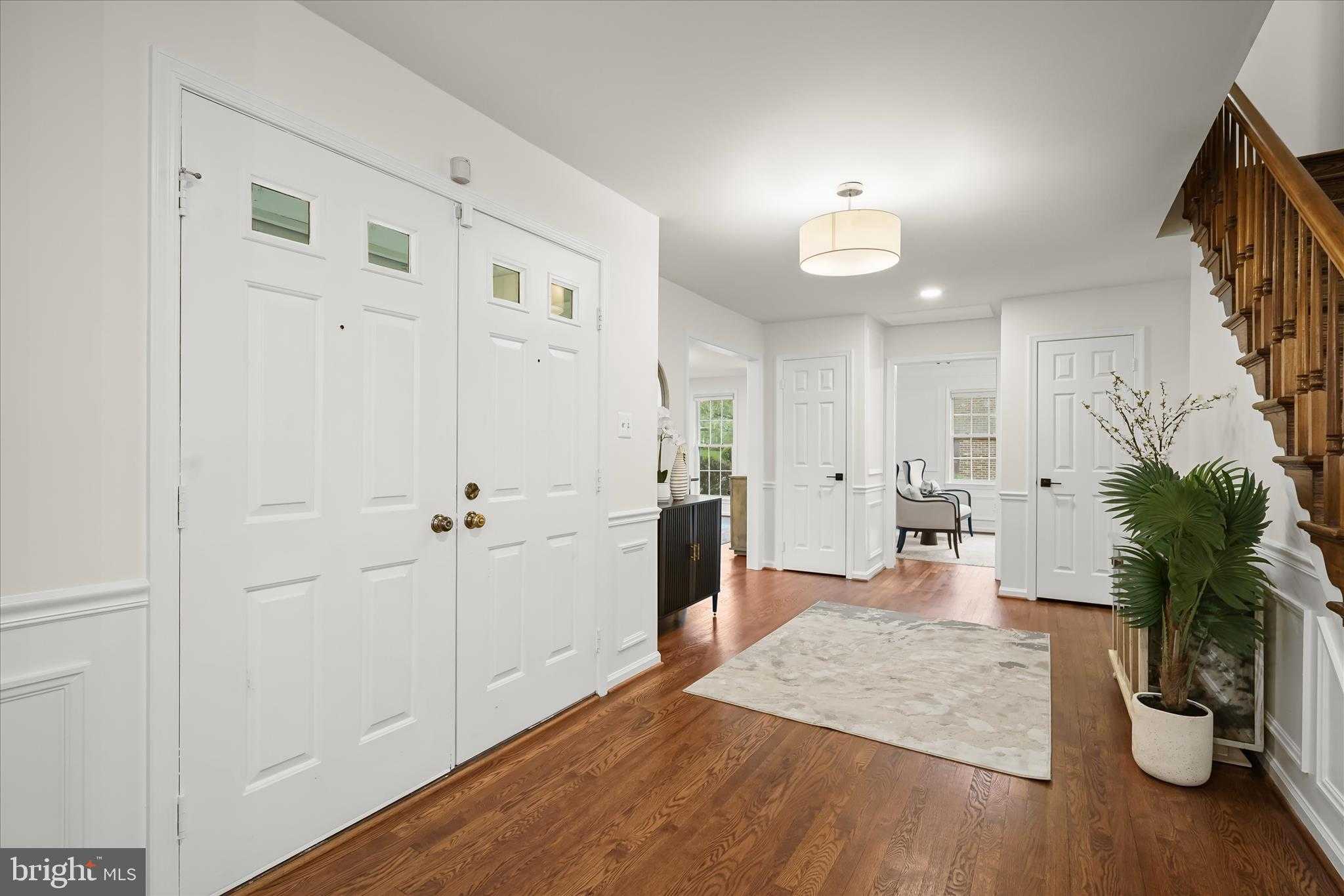 7533 Pepperell Dr photo 3