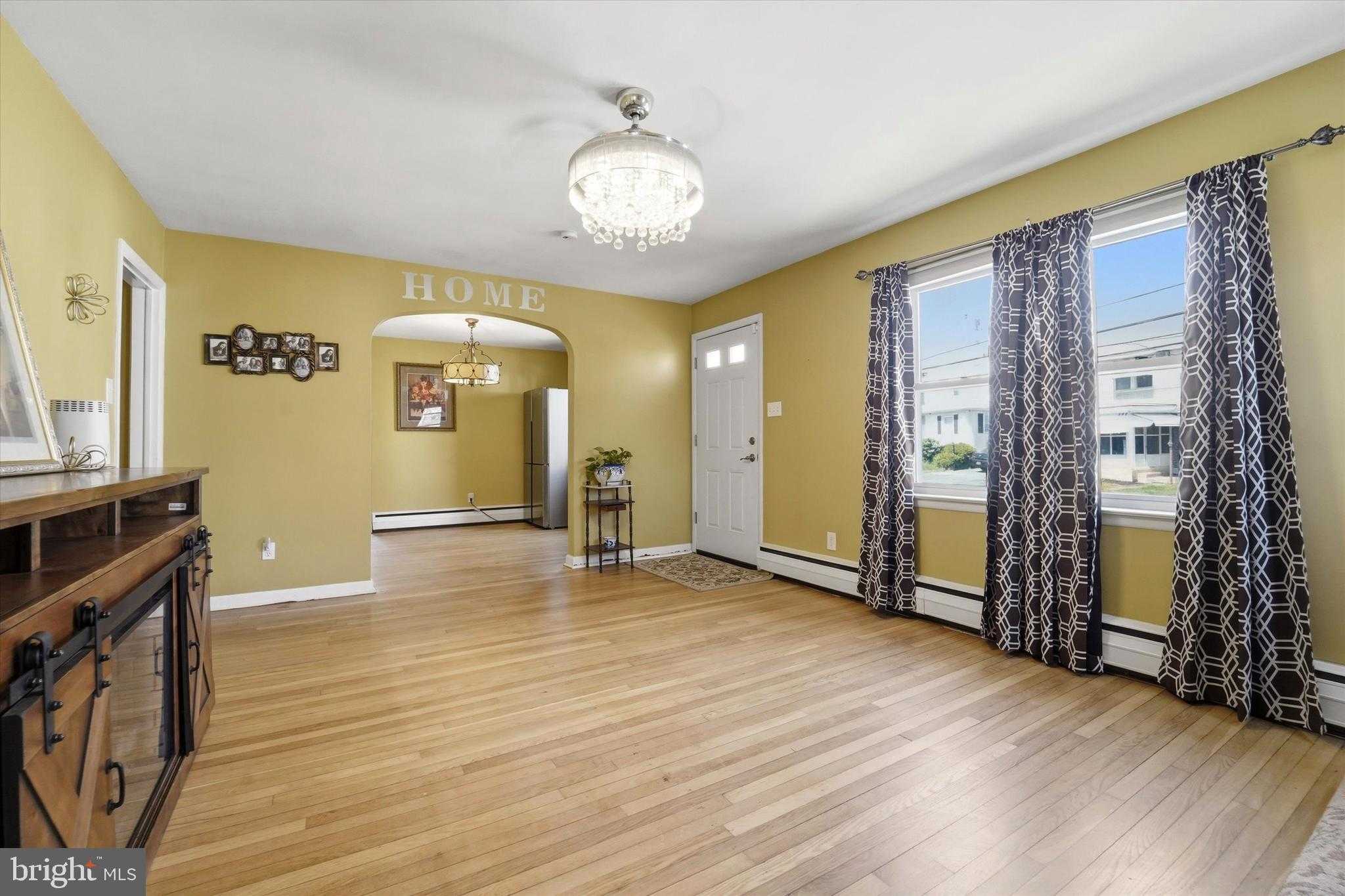 711 Poplar St photo 8