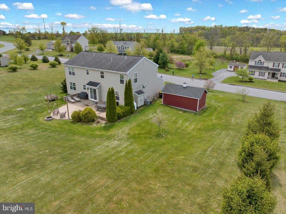 221 Oval Dr photo 44