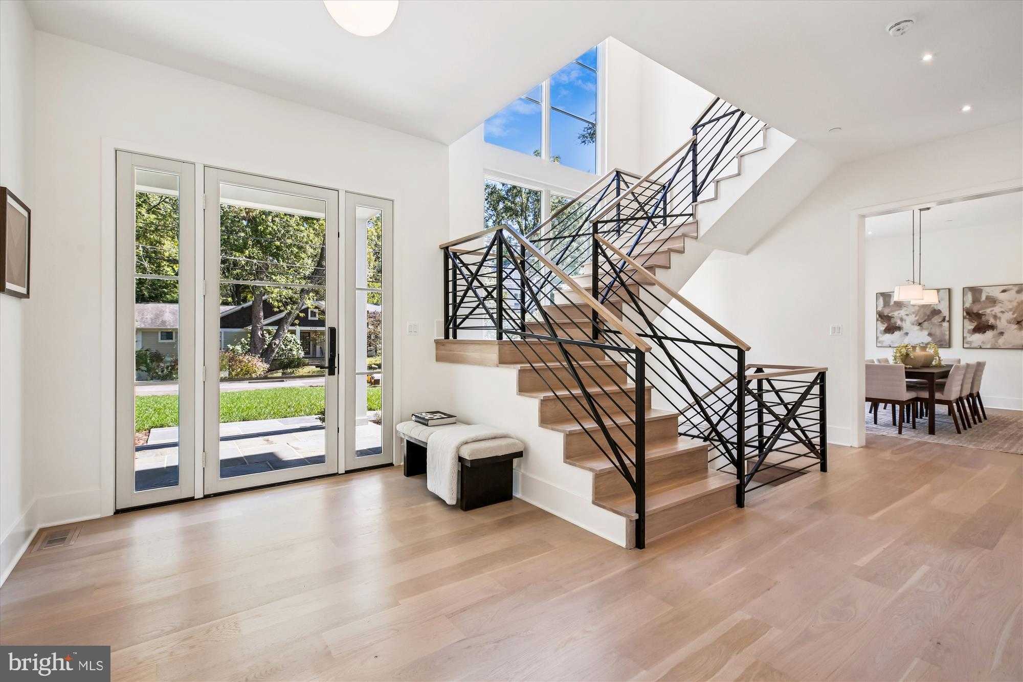 6514 76th St photo 4