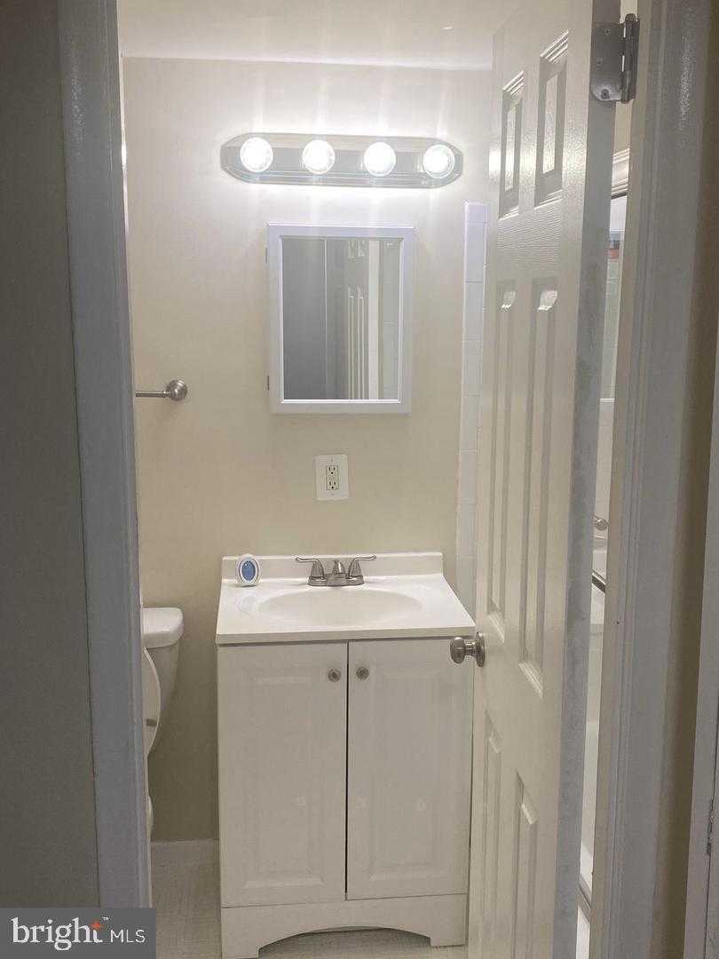 7320 Donnell Pl Apt B5 photo 7