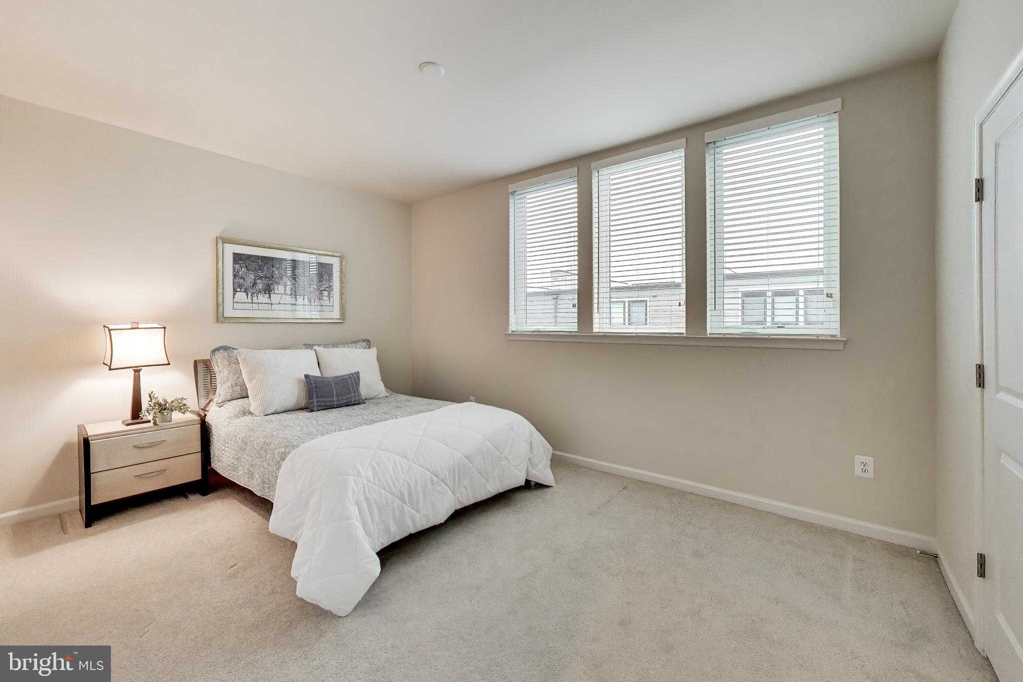 507 Silver Clipper Ln photo 19