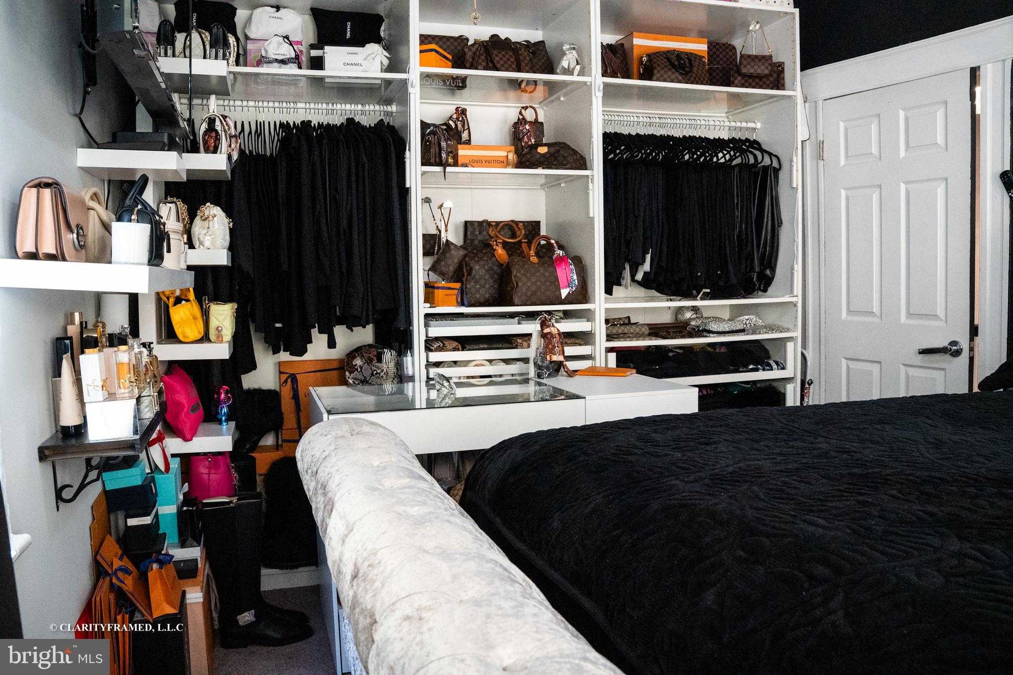 3402 W Mulberry St photo 16