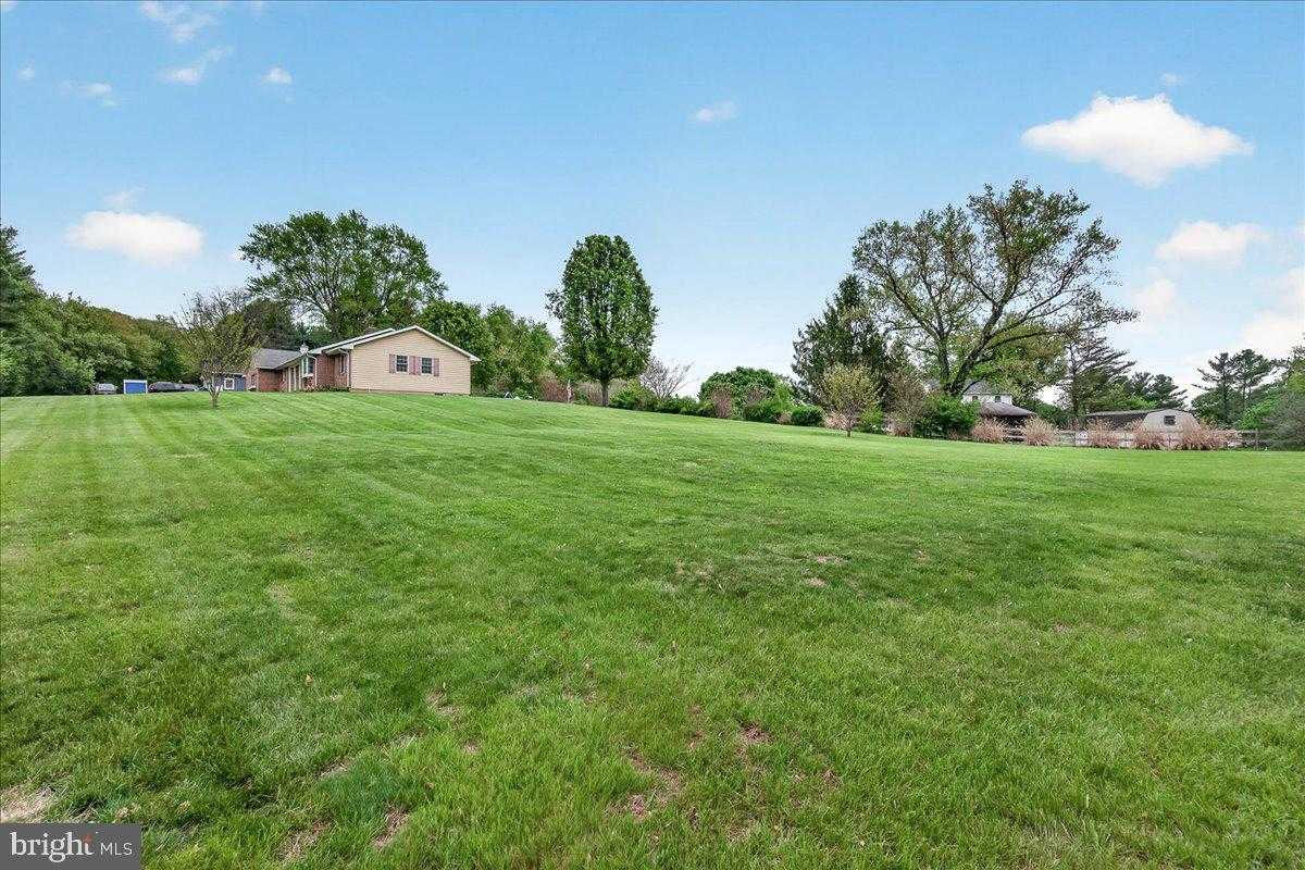 9 W Obrecht Rd photo 26