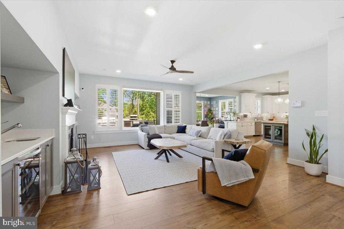 402 Ruysch Ln photo 11