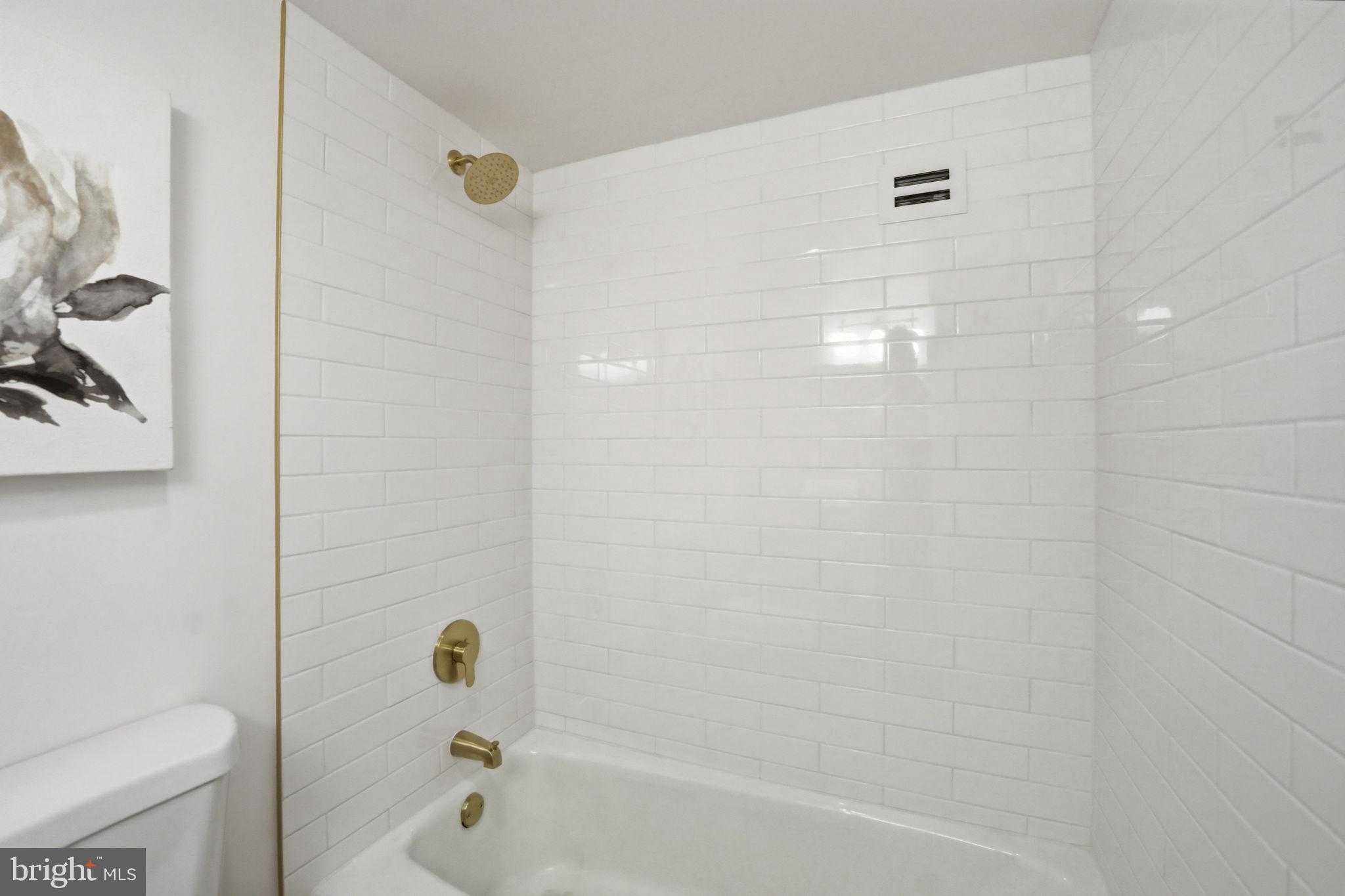 2311 Pimmit Dr Apt 1019 photo 13