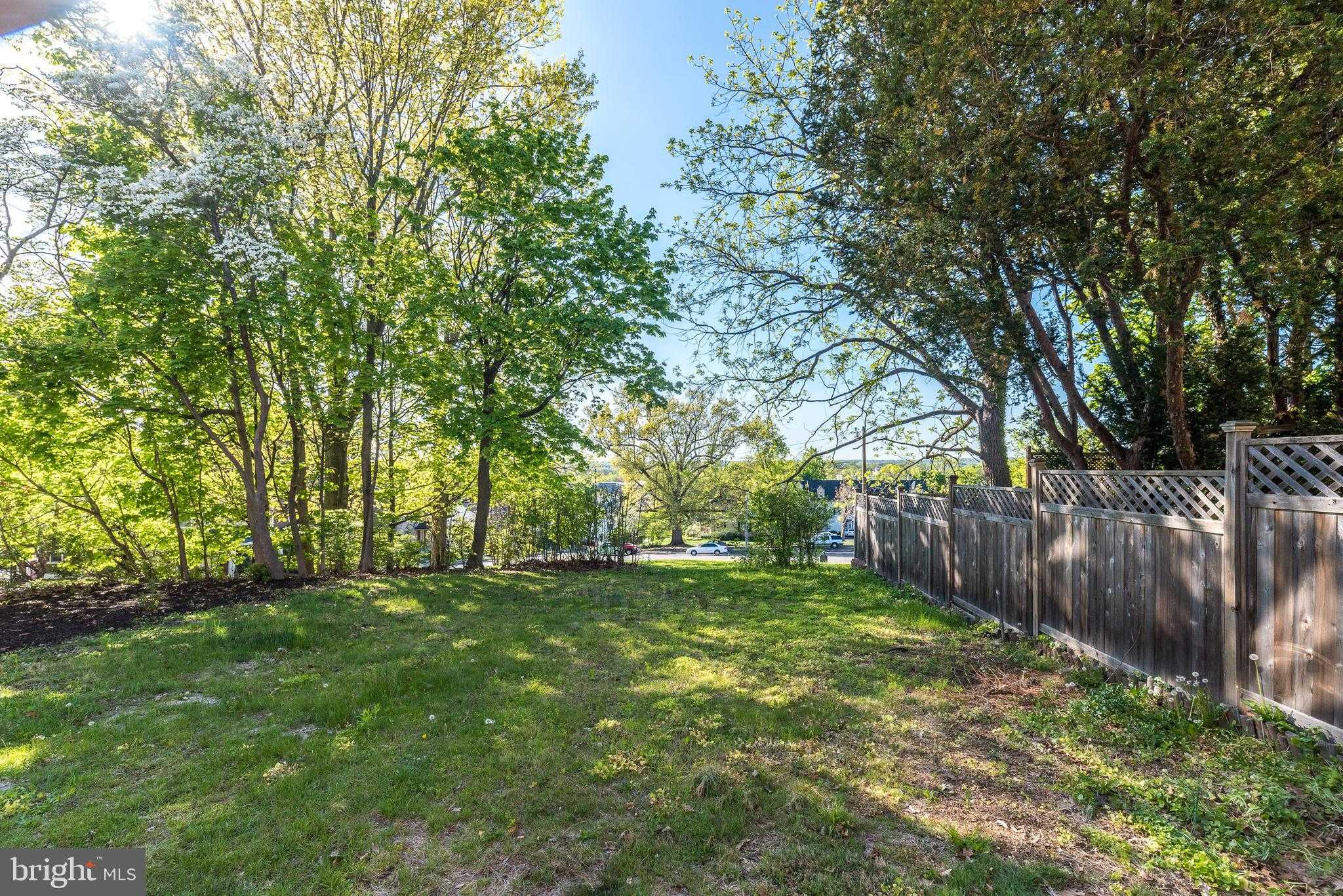 145 Mechanics St photo 31