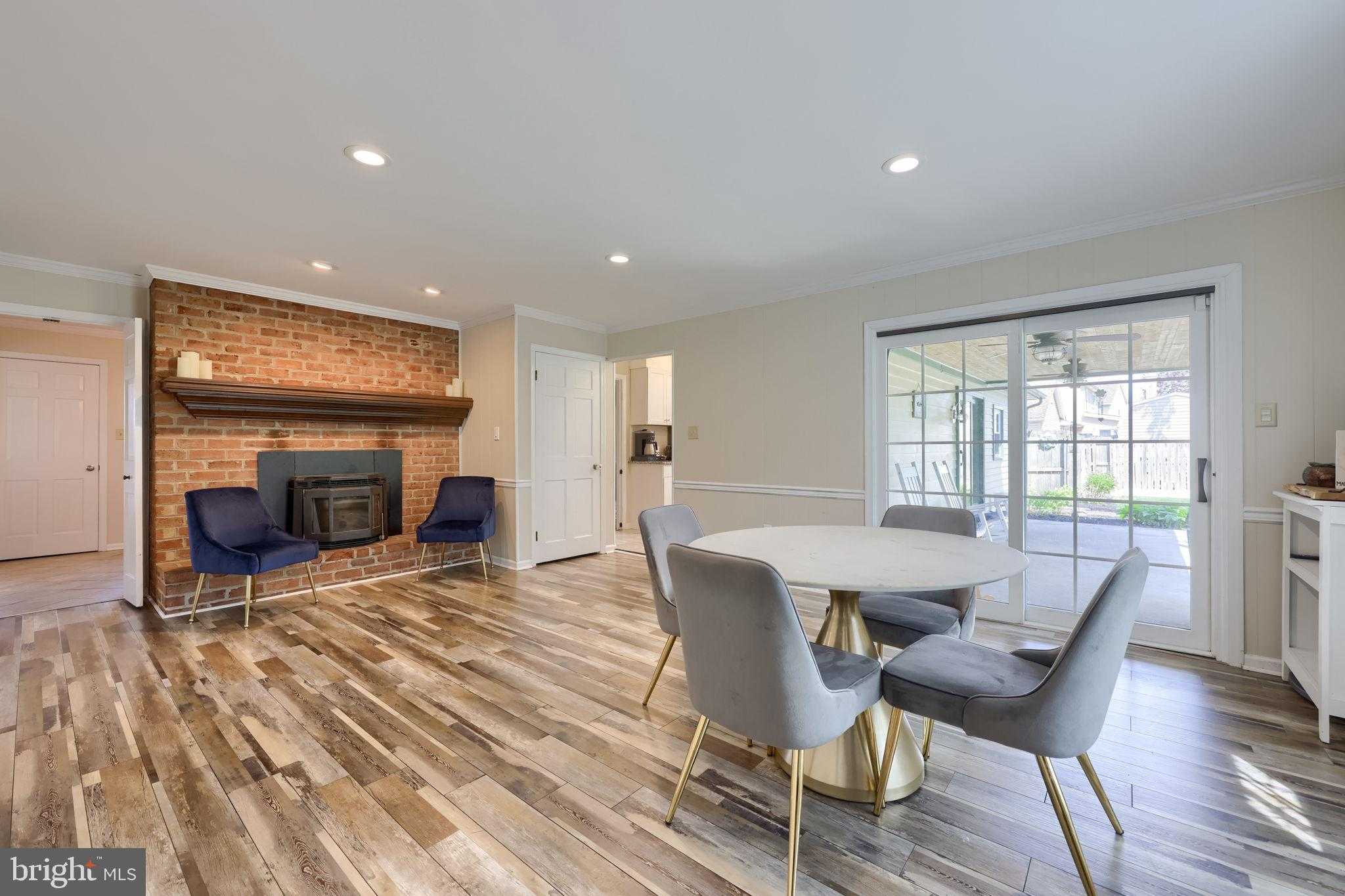 483 Woodcrest Dr photo 25