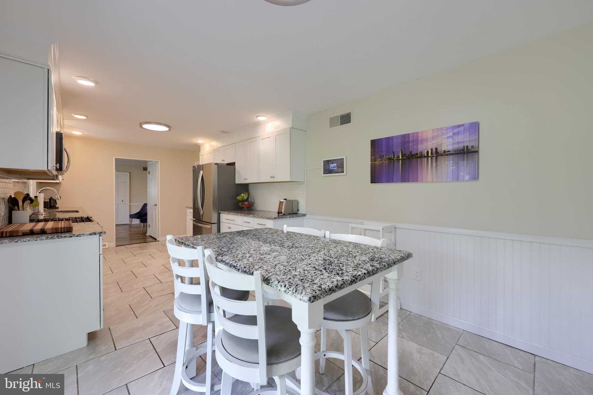 483 Woodcrest Dr photo 34