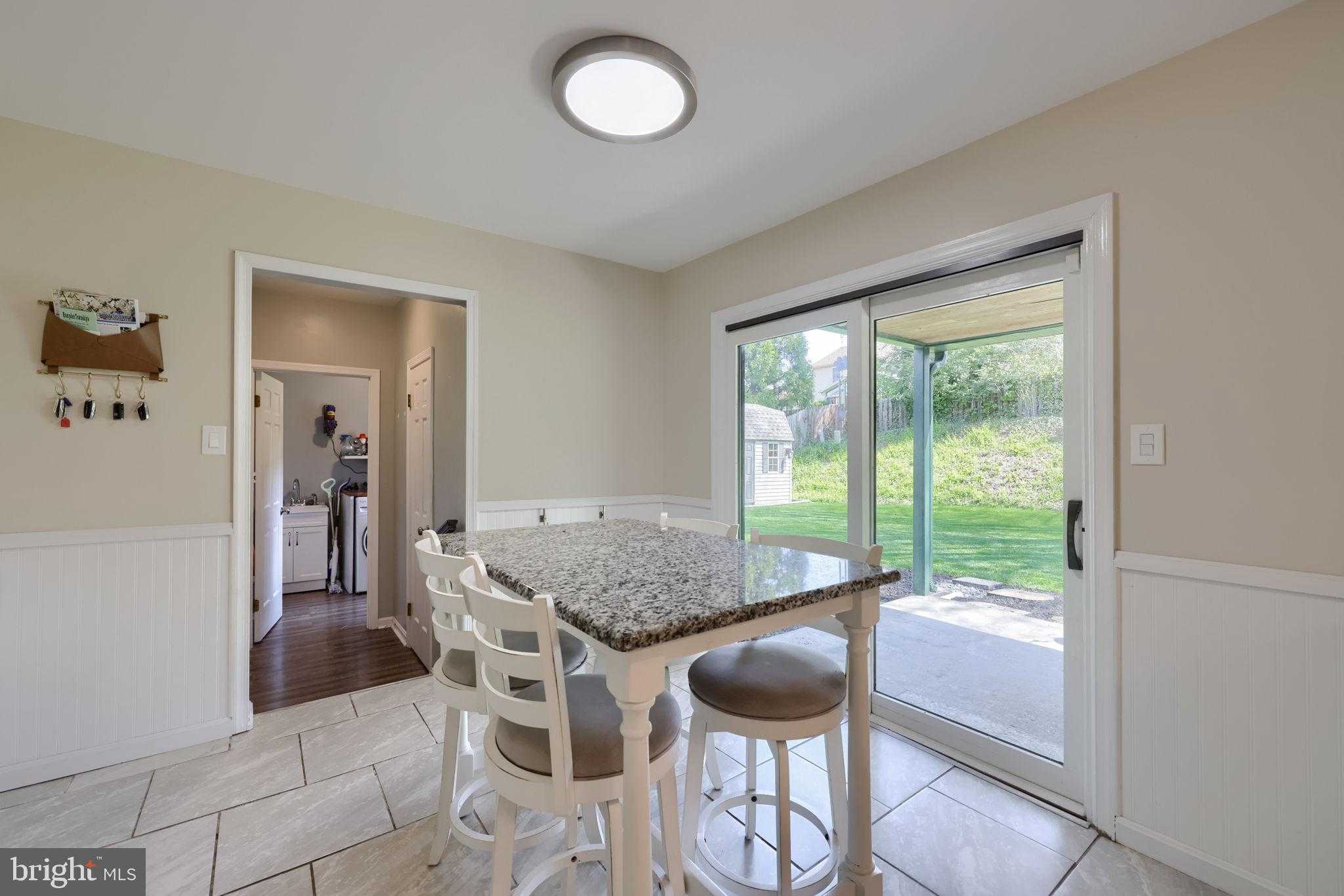 483 Woodcrest Dr photo 36