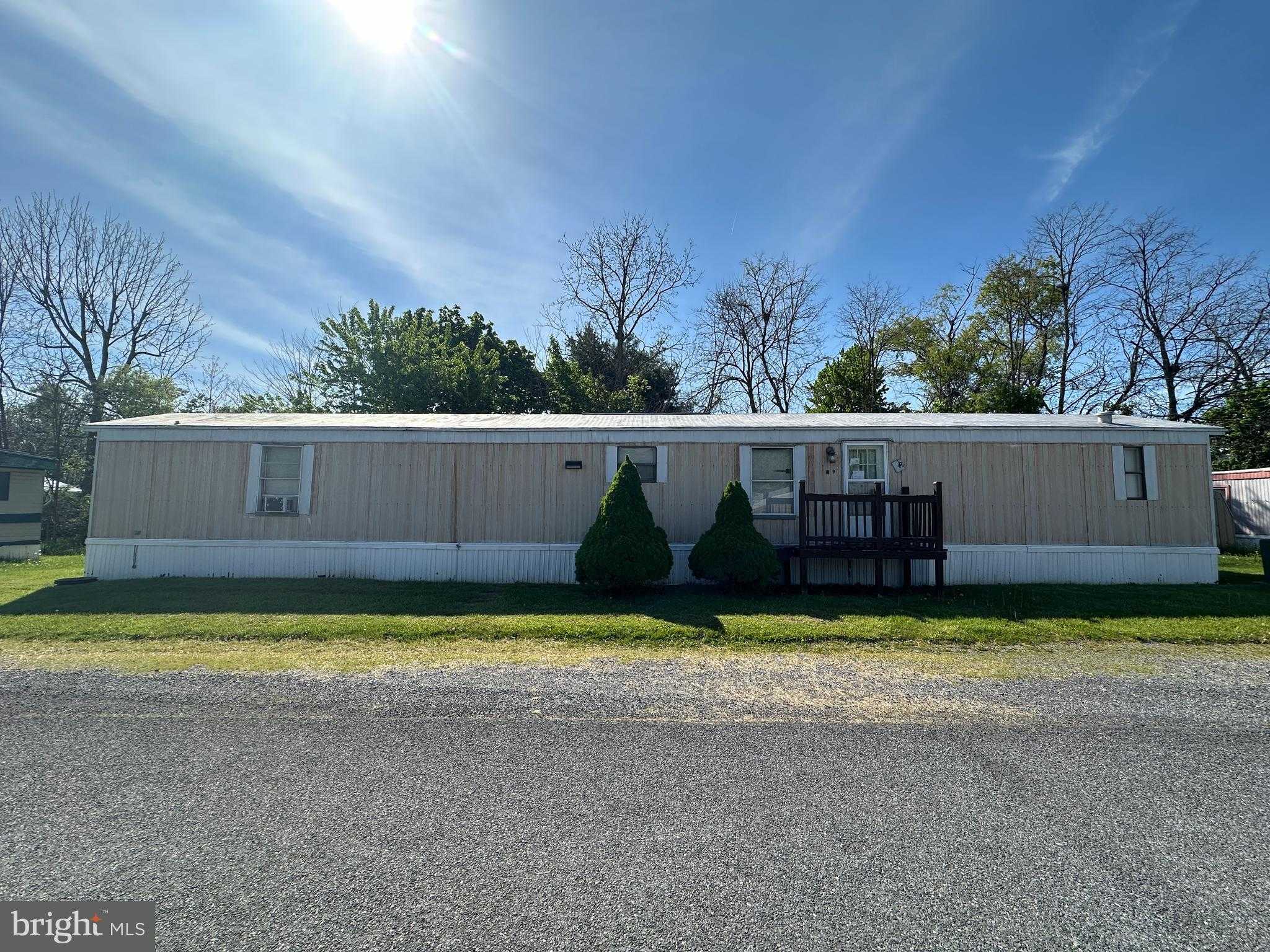 49 Hillside Ests photo 2