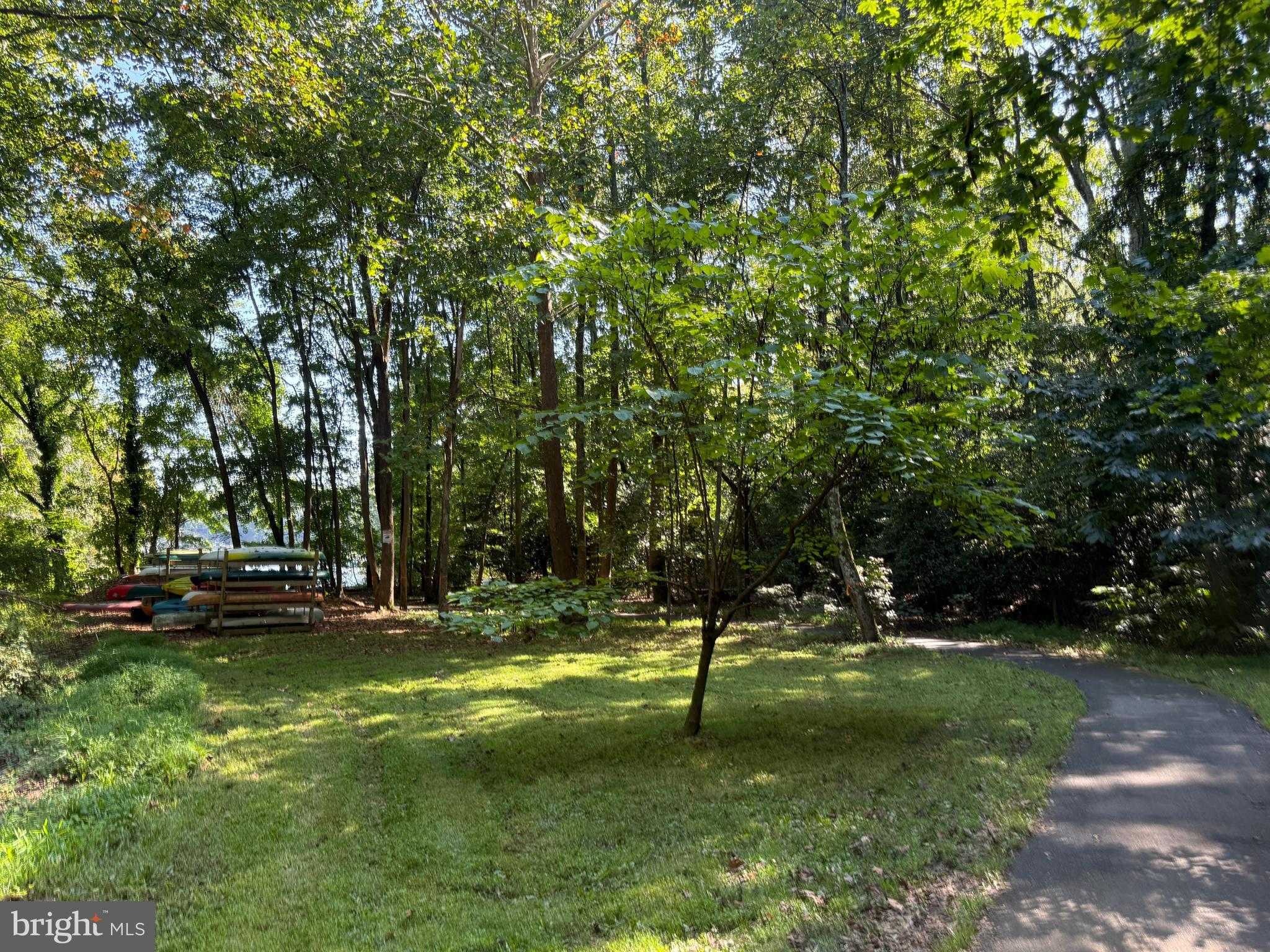 730 Crisfield Way photo 33