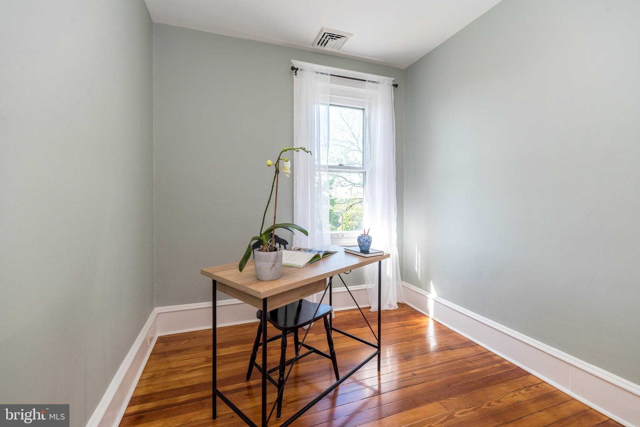 143 Mechanics St photo 12