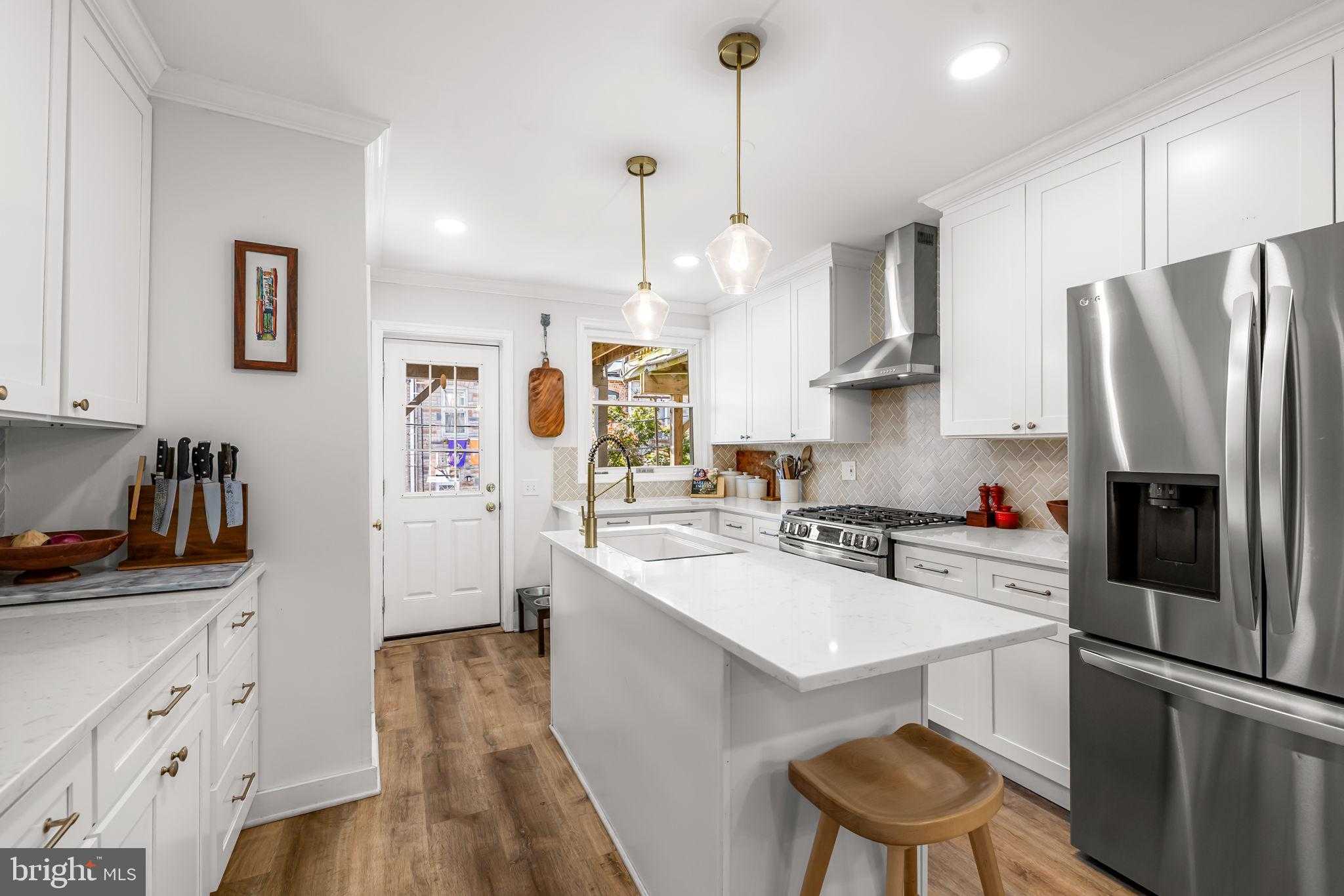 524 S Kenwood Ave photo 11