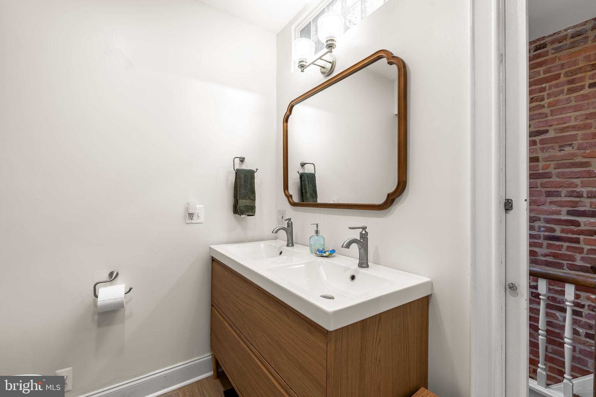 524 S Kenwood Ave photo 27