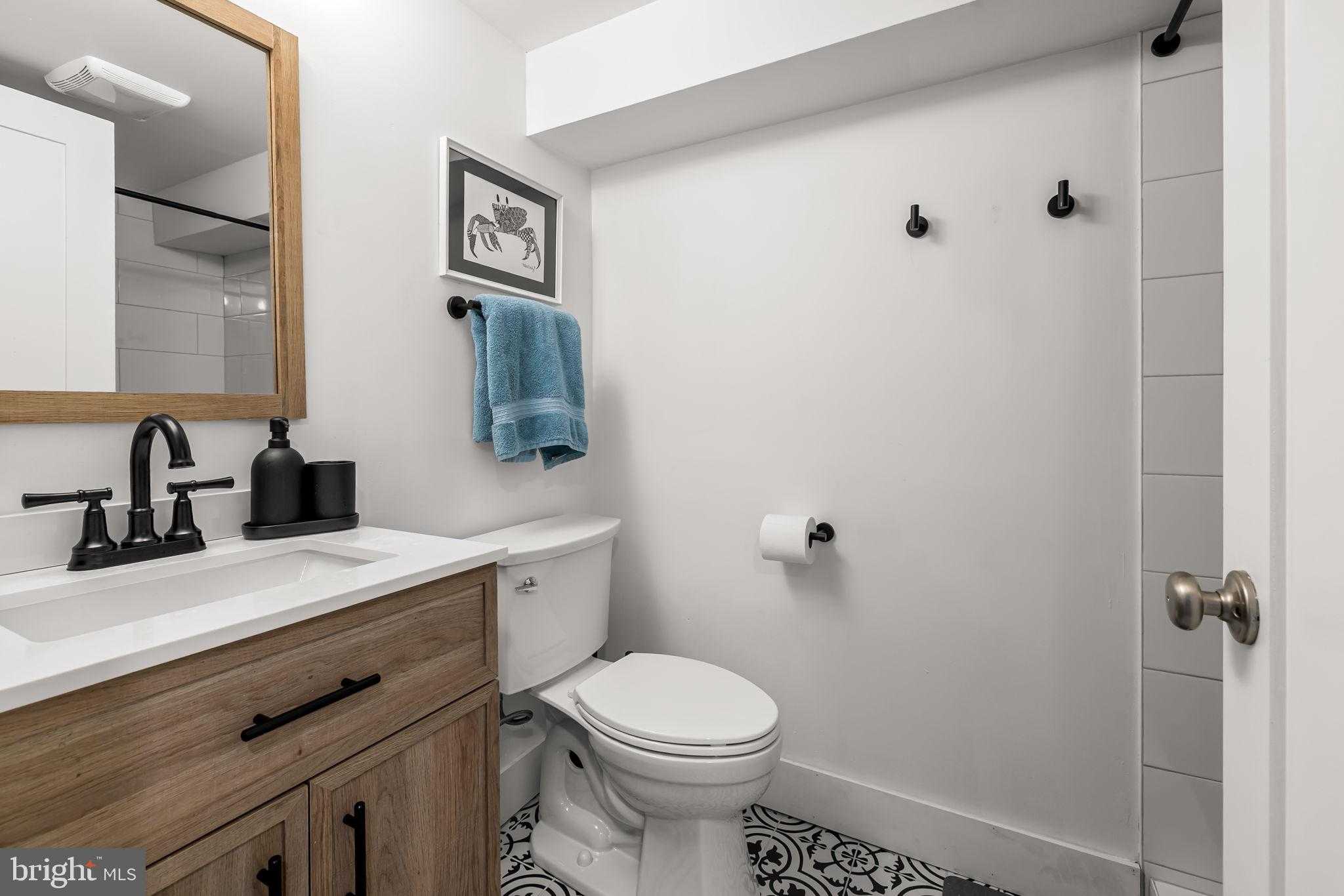 524 S Kenwood Ave photo 32