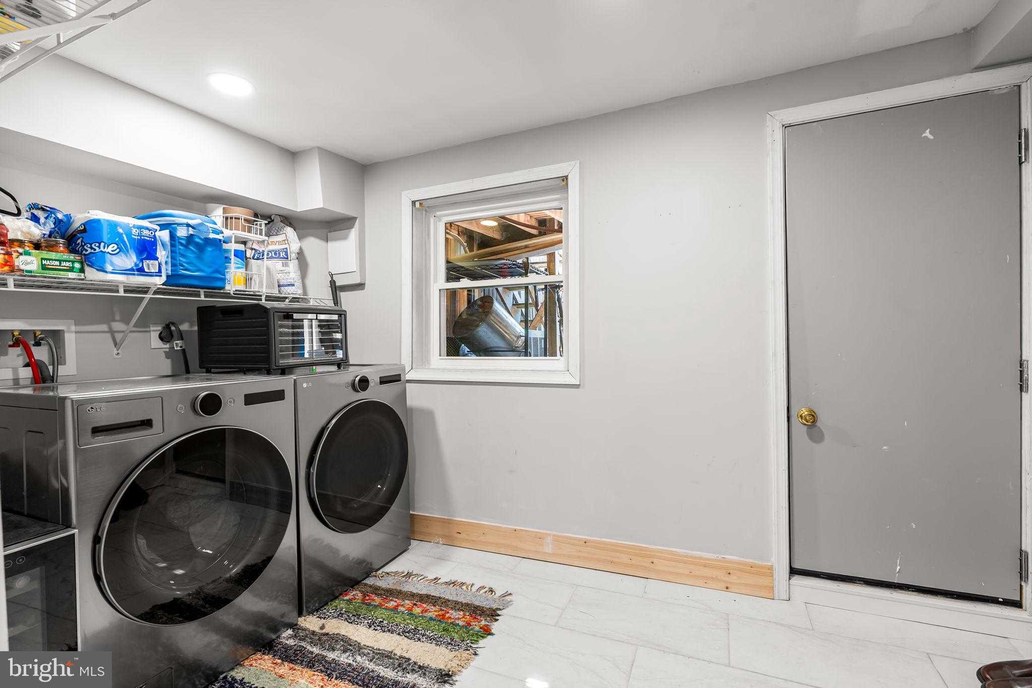 524 S Kenwood Ave photo 34