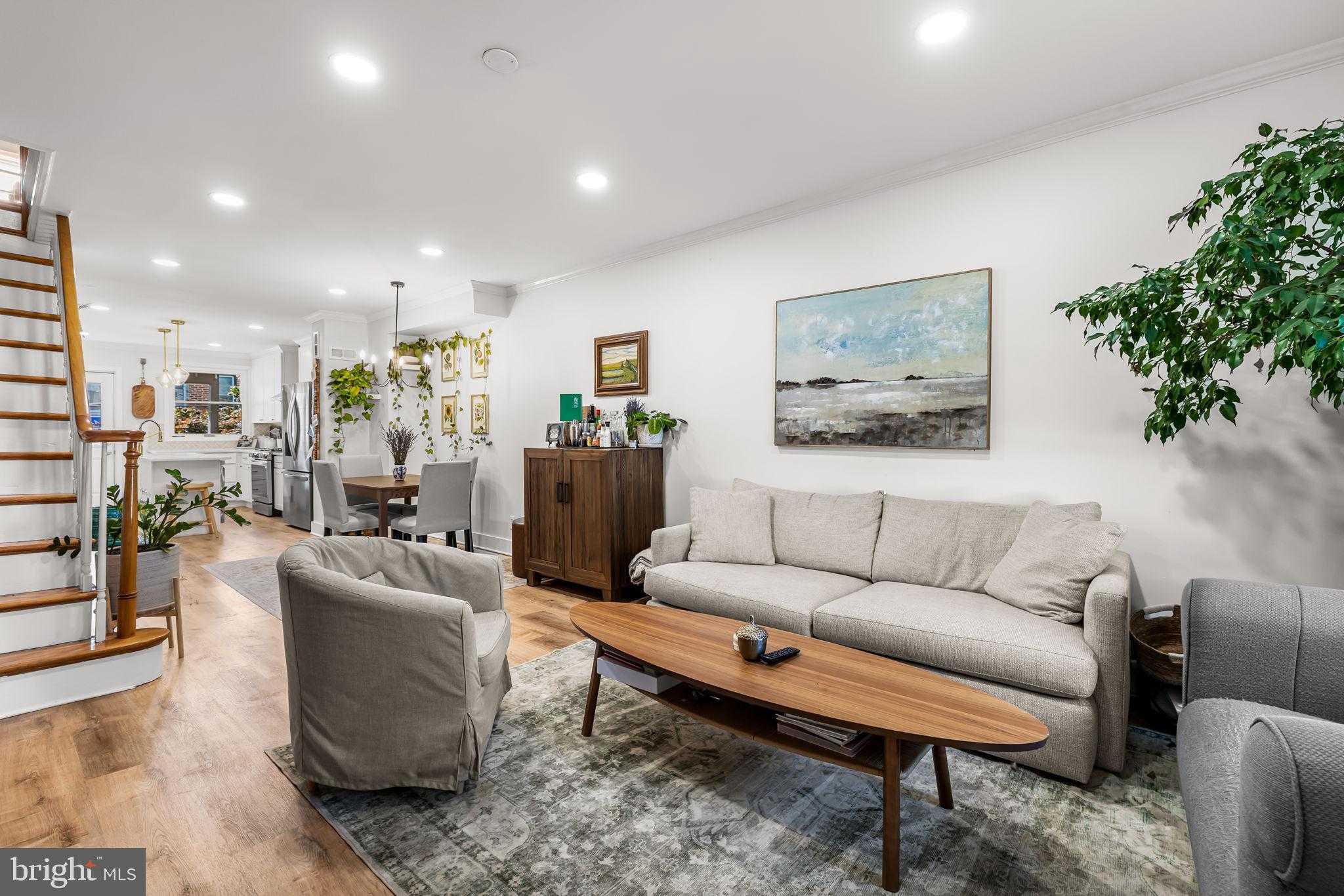 524 S Kenwood Ave photo 6