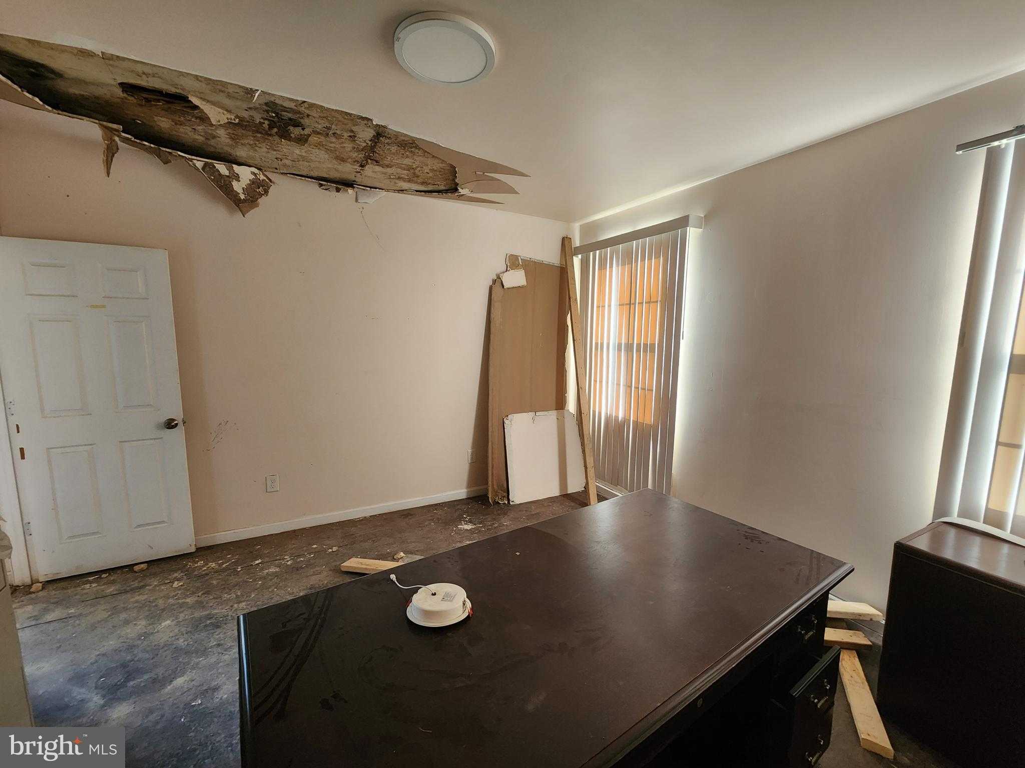 1118 N Gilmor St photo 32