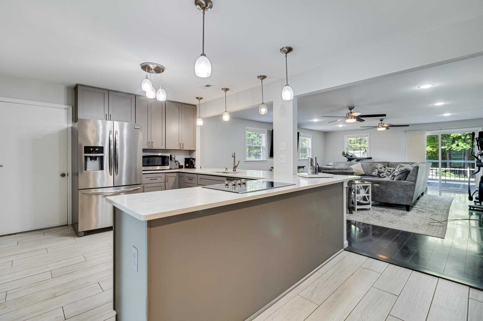 8980 Spicewood Run photo 14