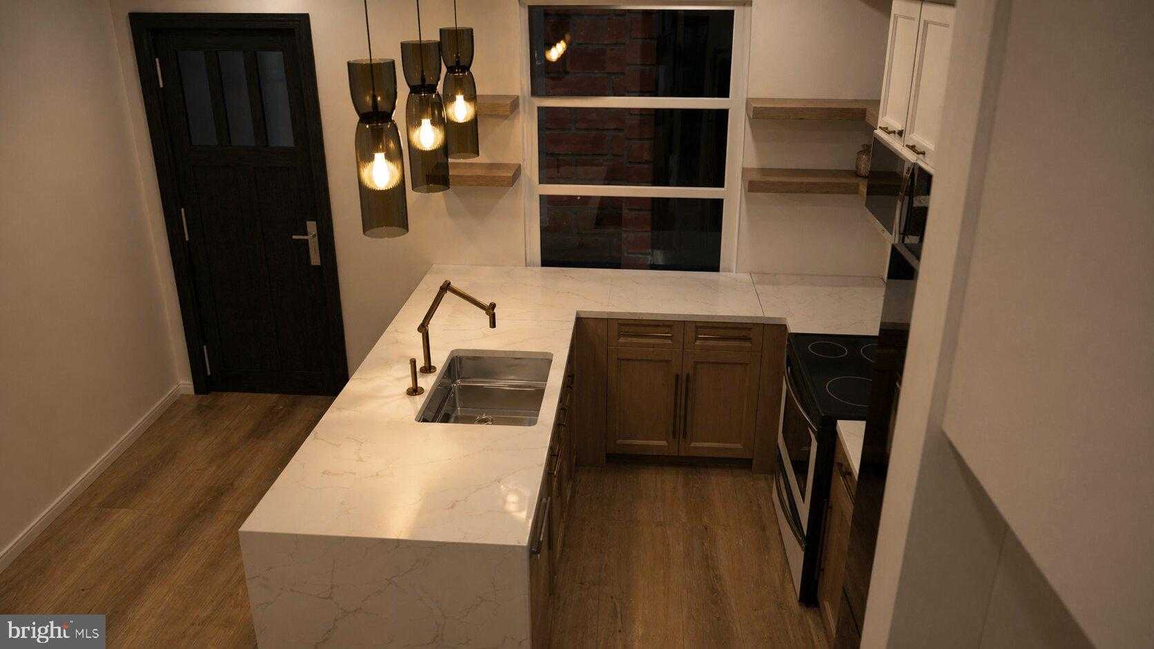 2906 Parkwood Ave photo 13