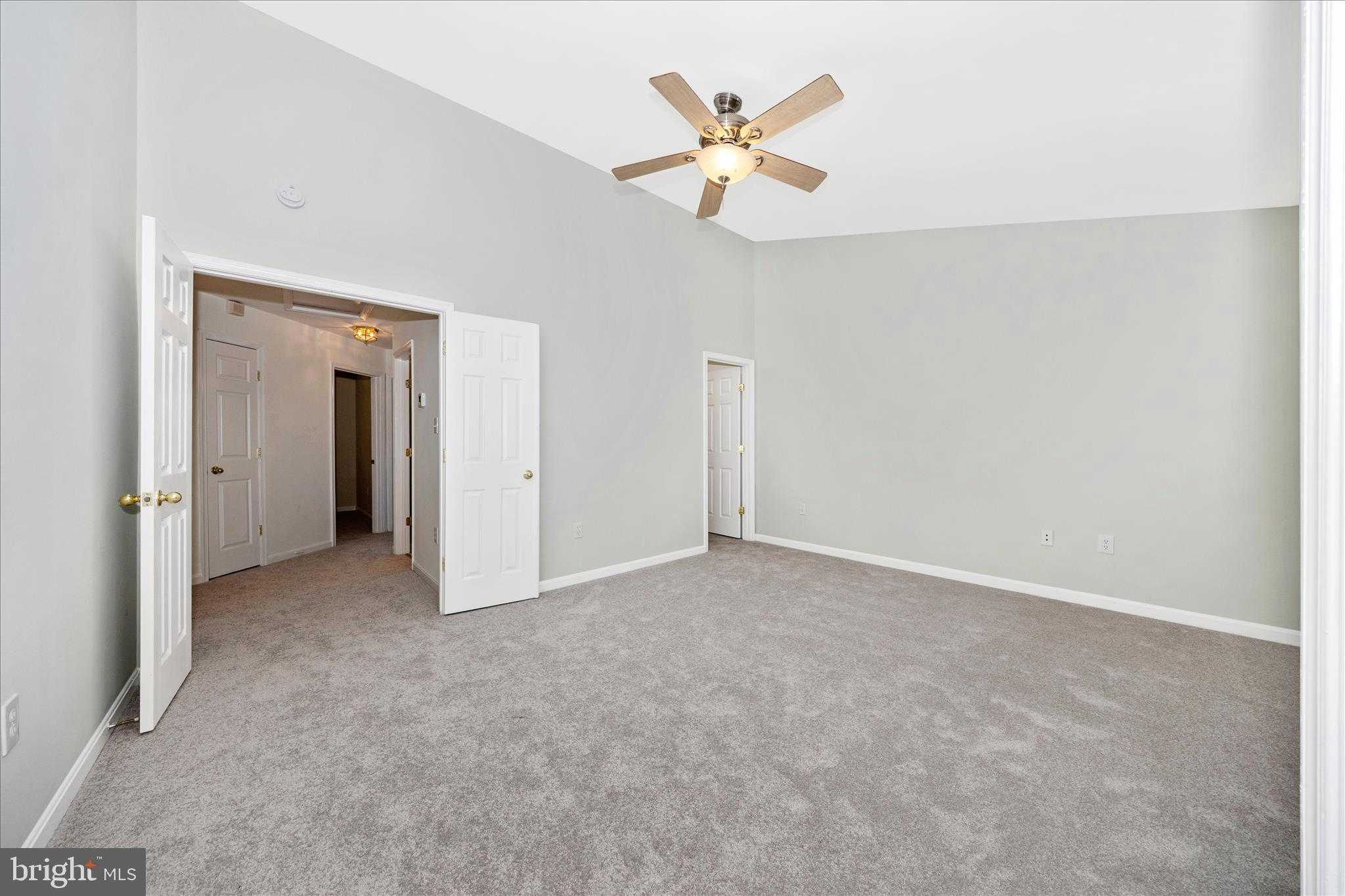 9410 Singleton Pl photo 20