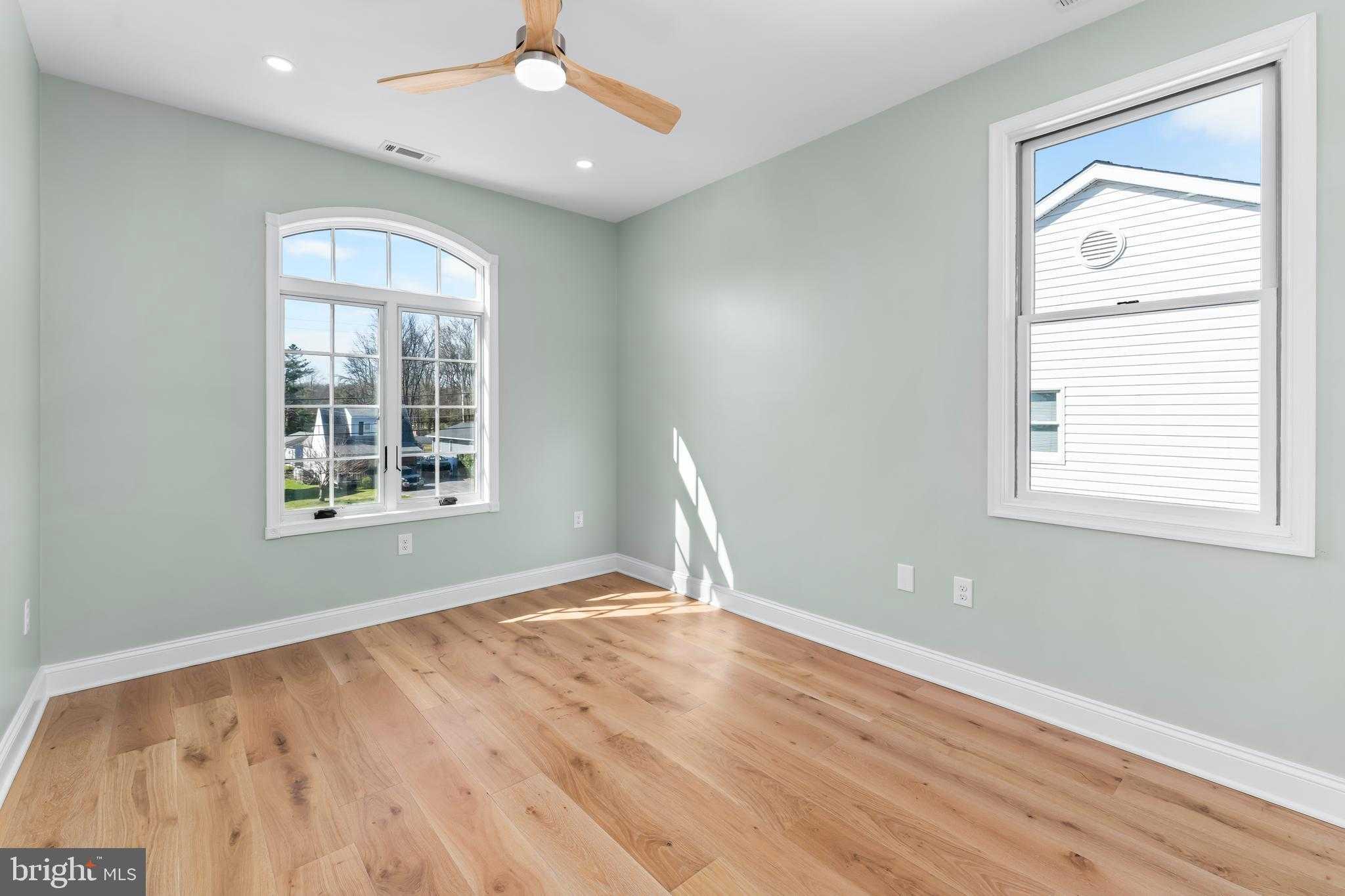 7214 Greenbank Rd photo 32