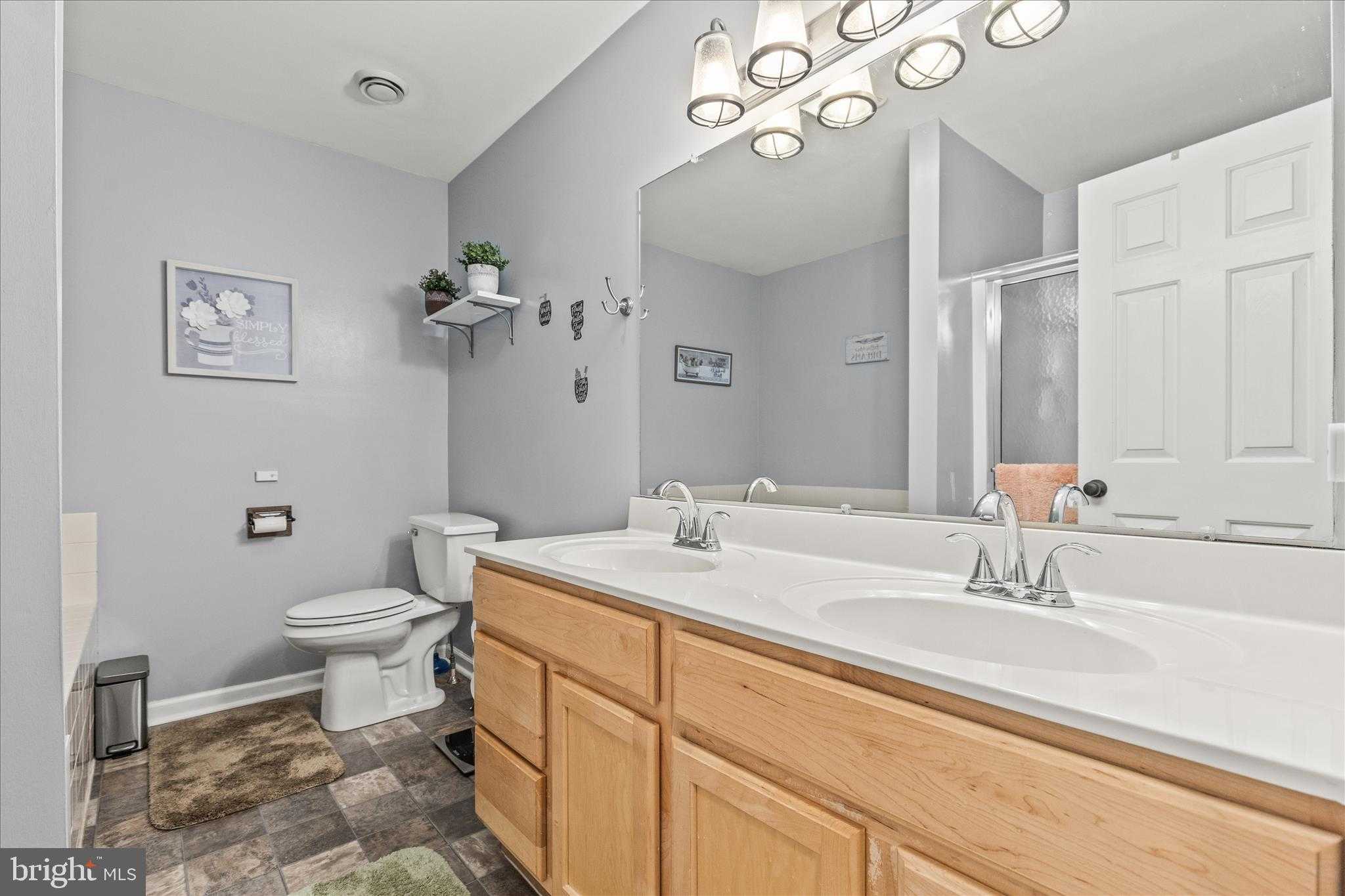 222 Wheatfield Way photo 23