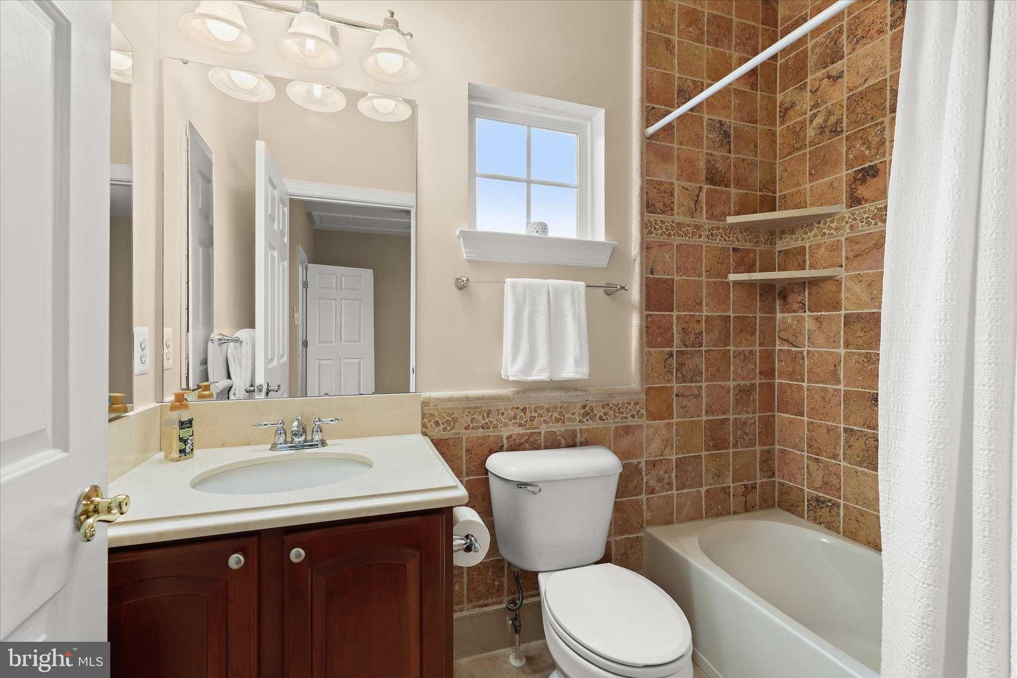 600 Corsair CT photo 75