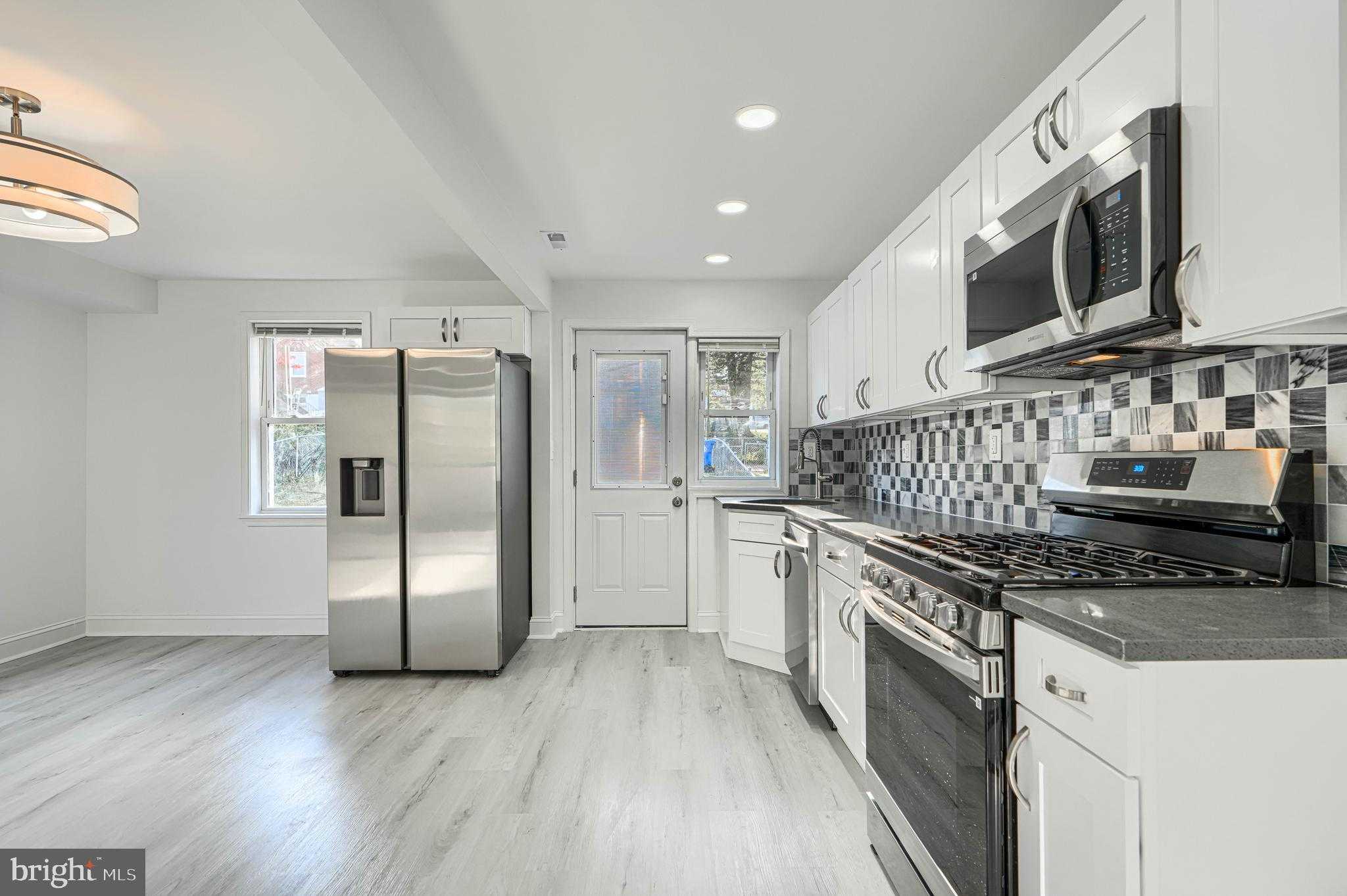4558 Finney Ave photo 3