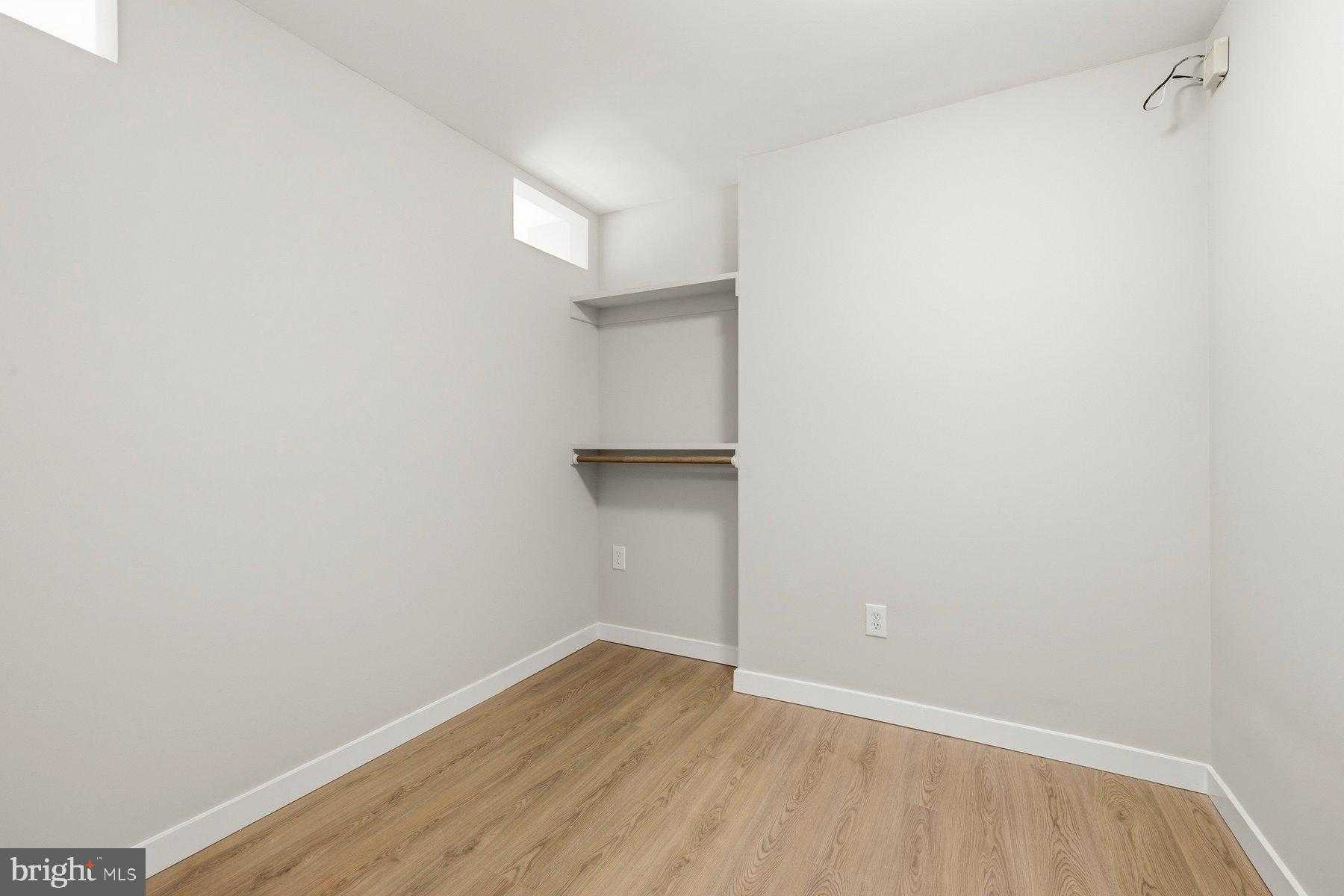 10201 Grosvenor Pl photo 13