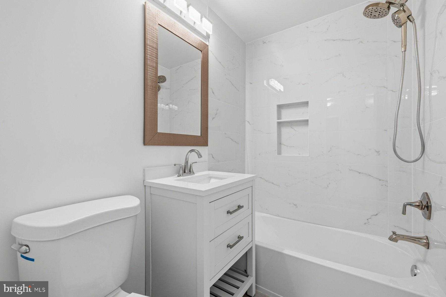 10201 Grosvenor Pl photo 15