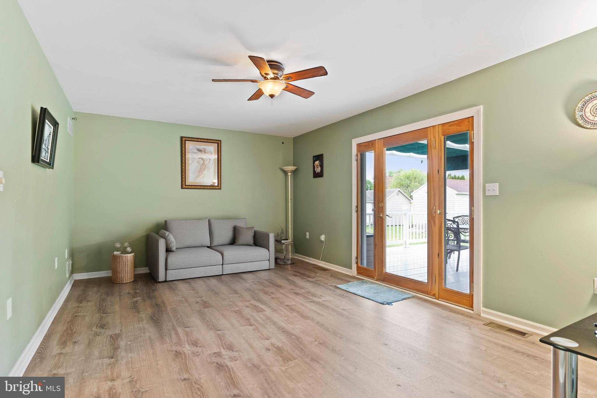 112 Dogwood Dr photo 8