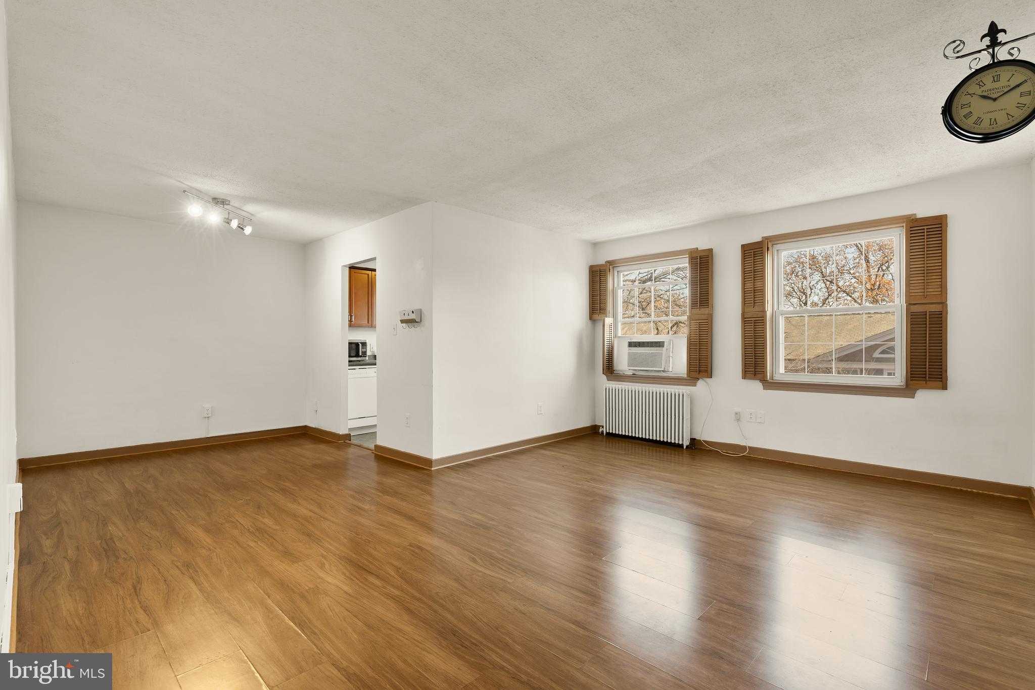 5010 Columbia Pike Apt 6 photo 2