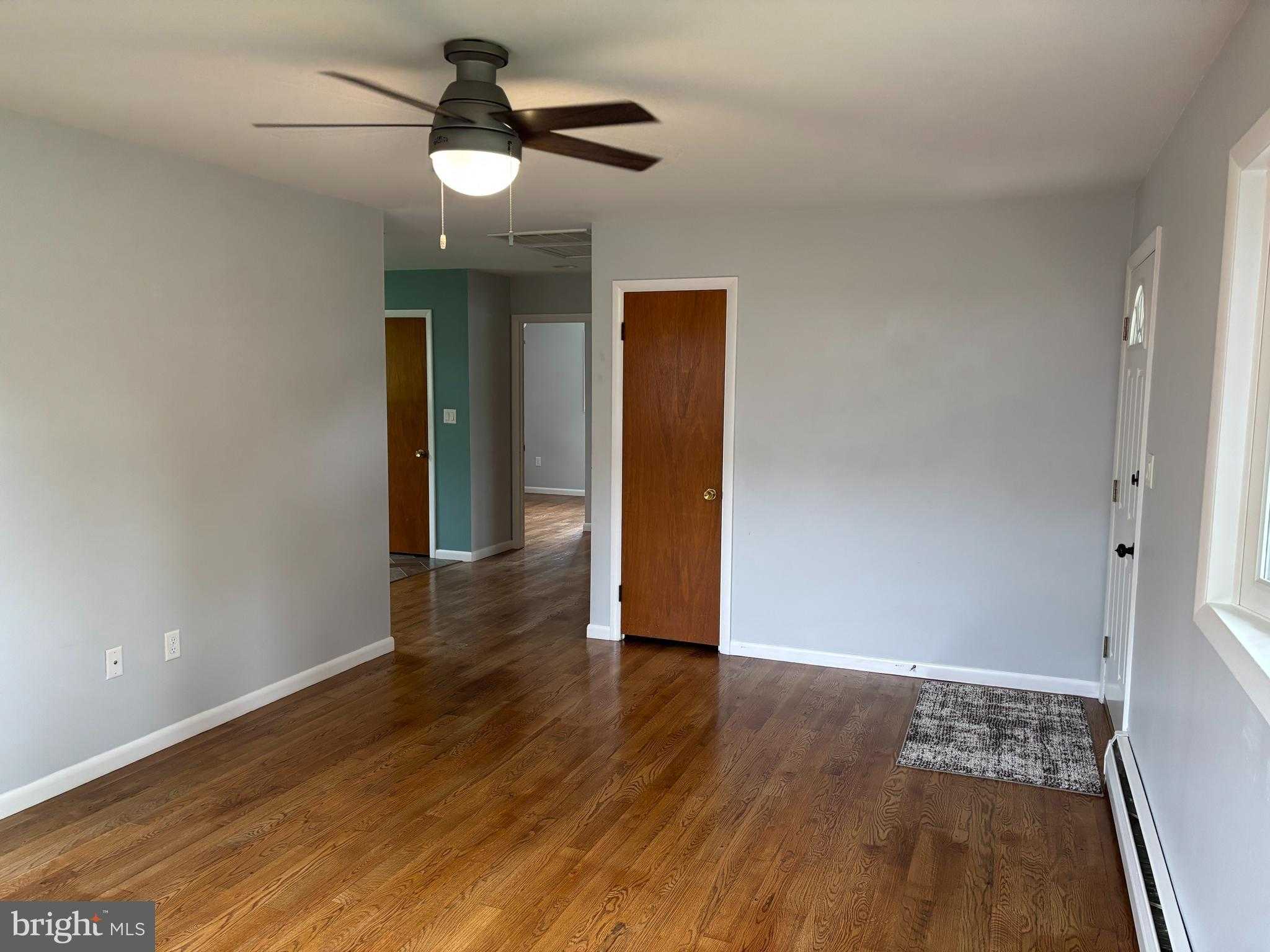 214 Ziegler St photo 7