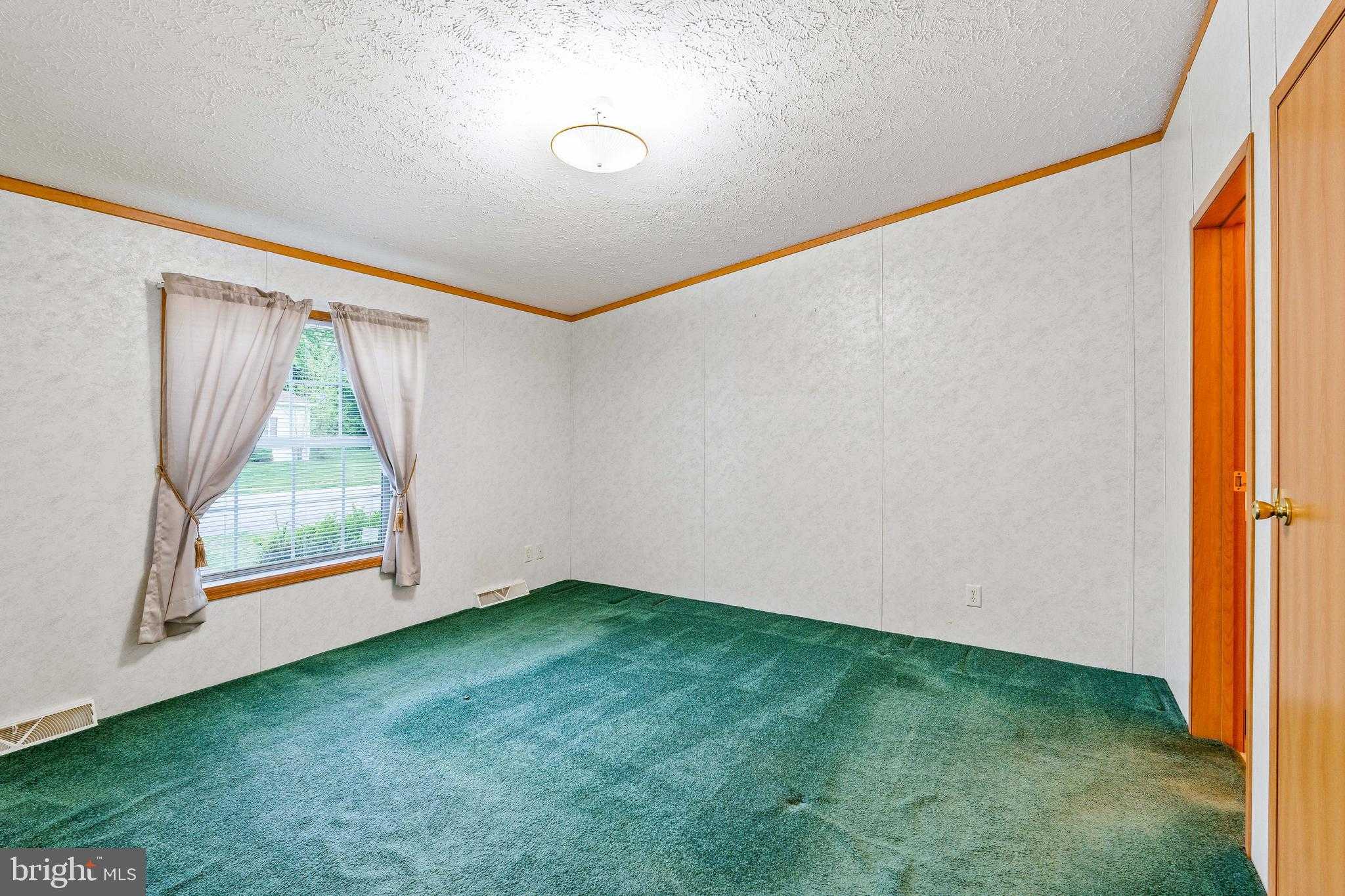 2 Grace Ann Dr photo 11
