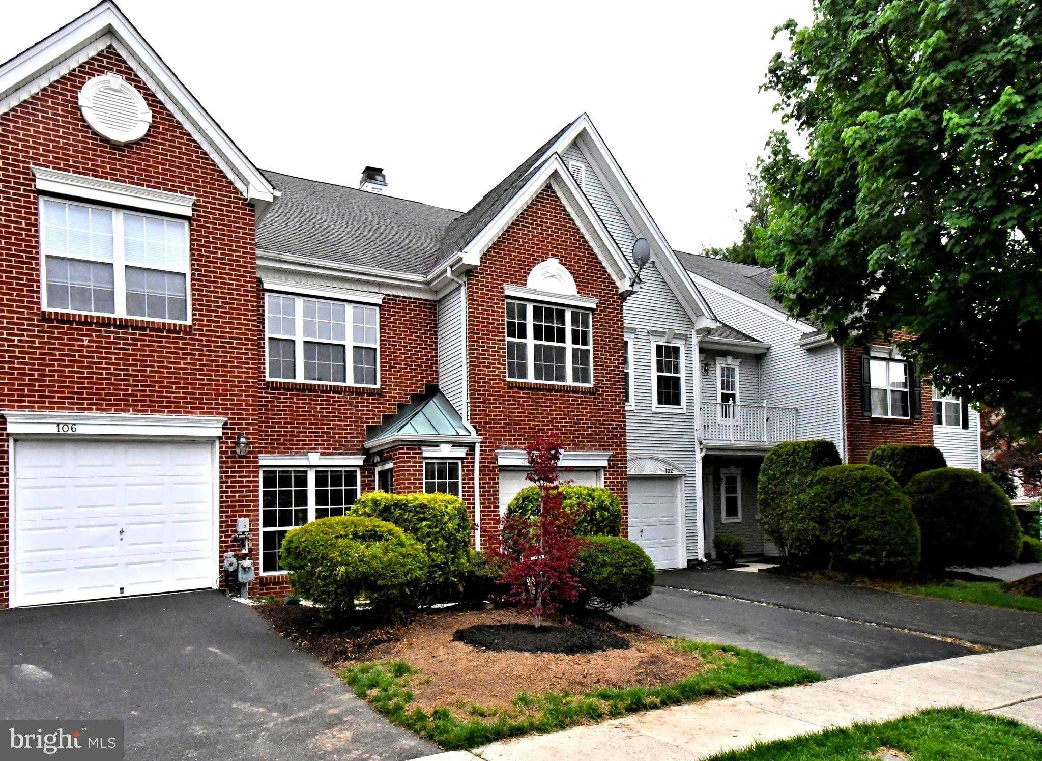 104 Aqueduct Dr photo 2