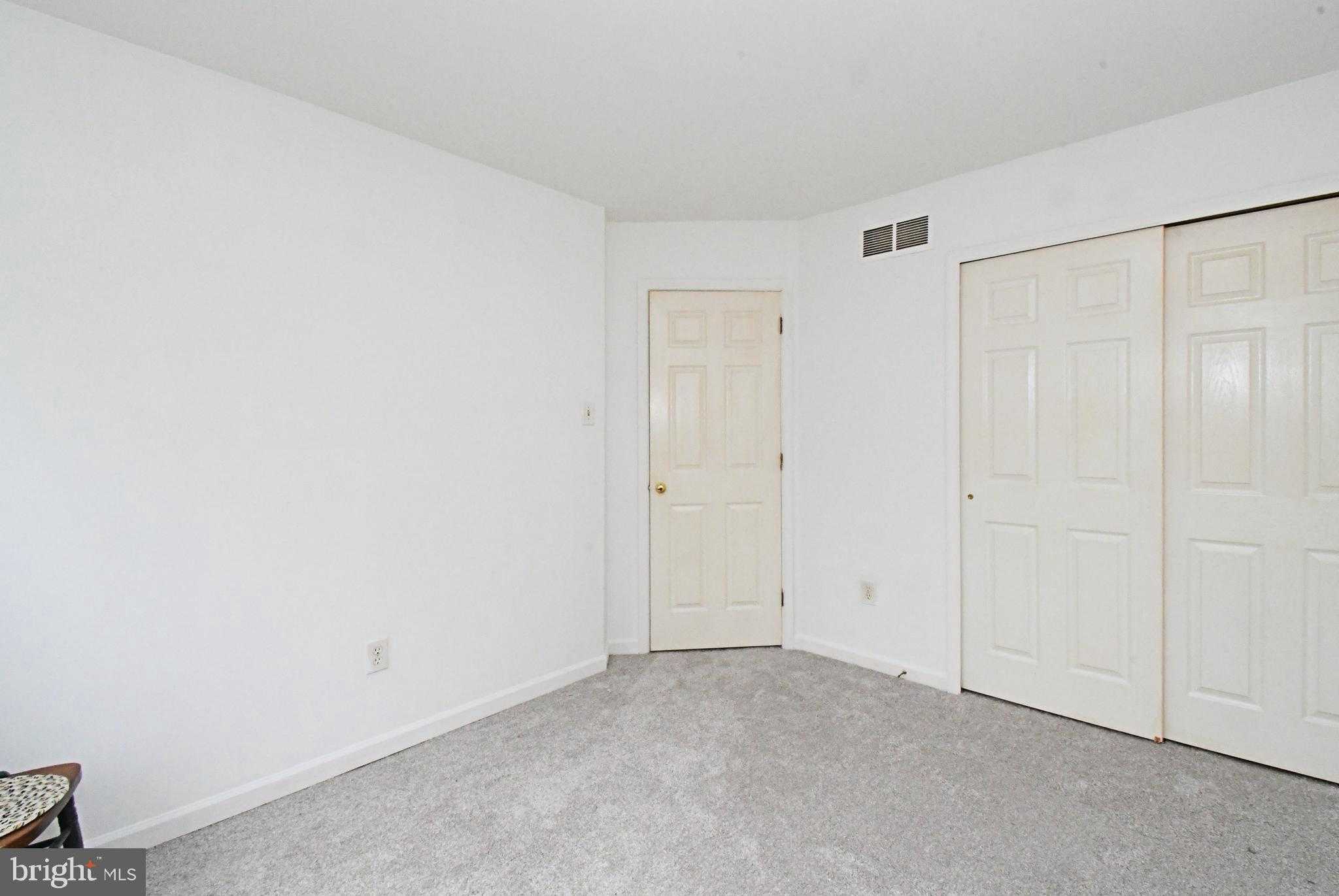 104 Aqueduct Dr photo 35