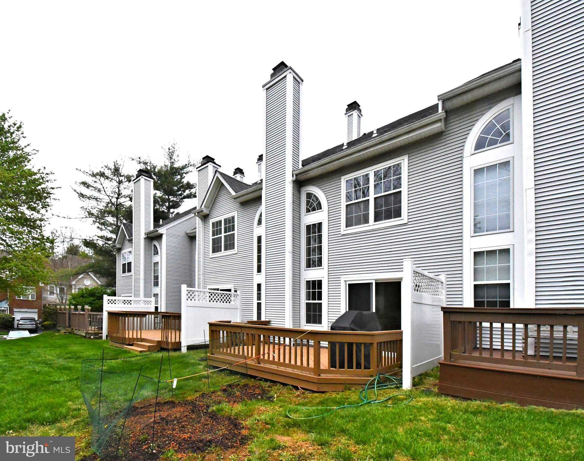 104 Aqueduct Dr photo 41