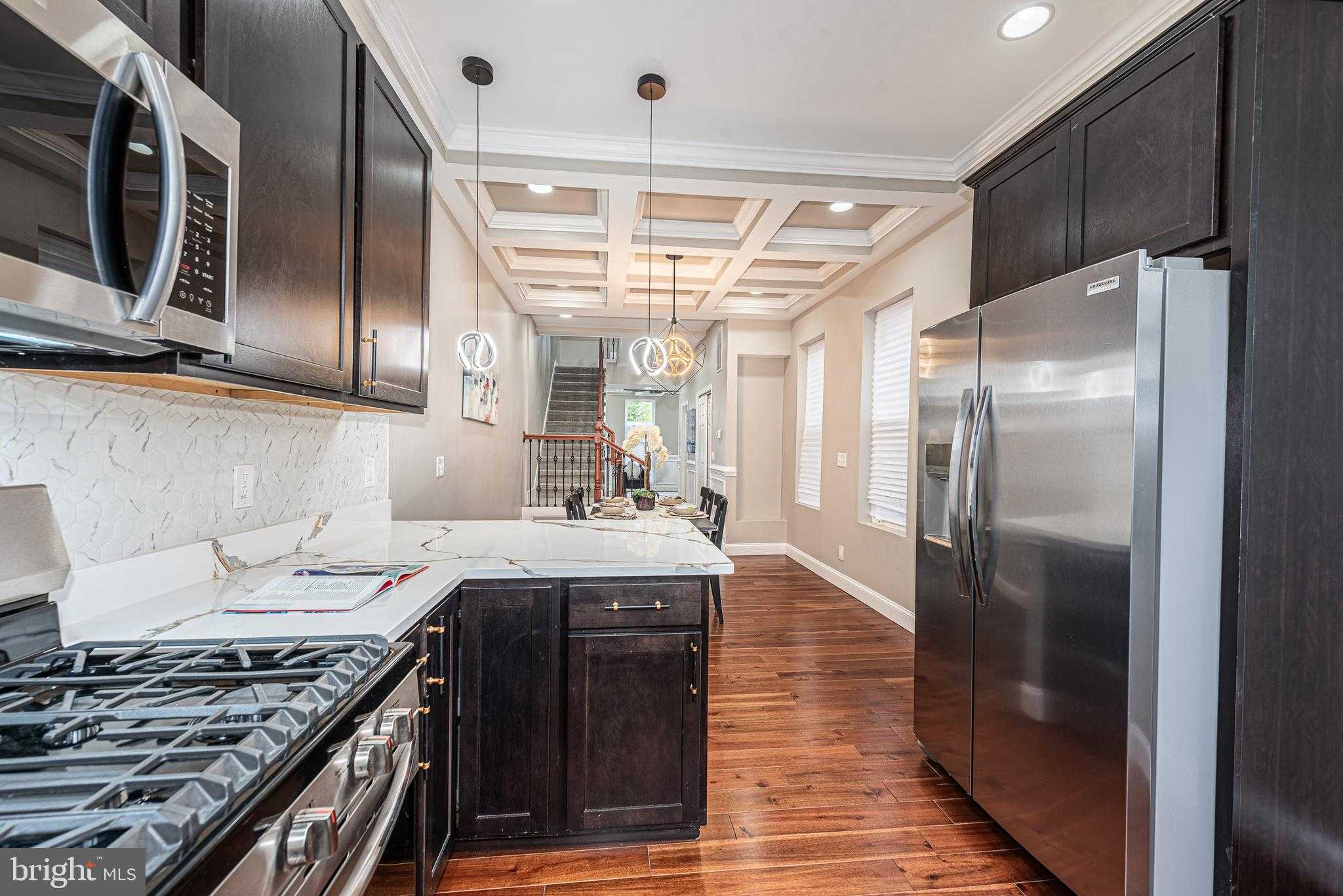 1016 W Fayette St photo 13