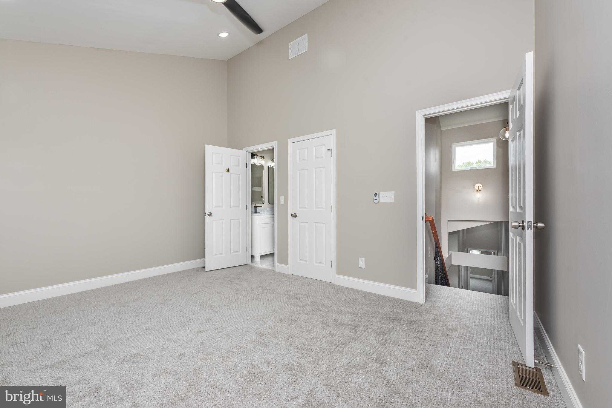 1016 W Fayette St photo 23